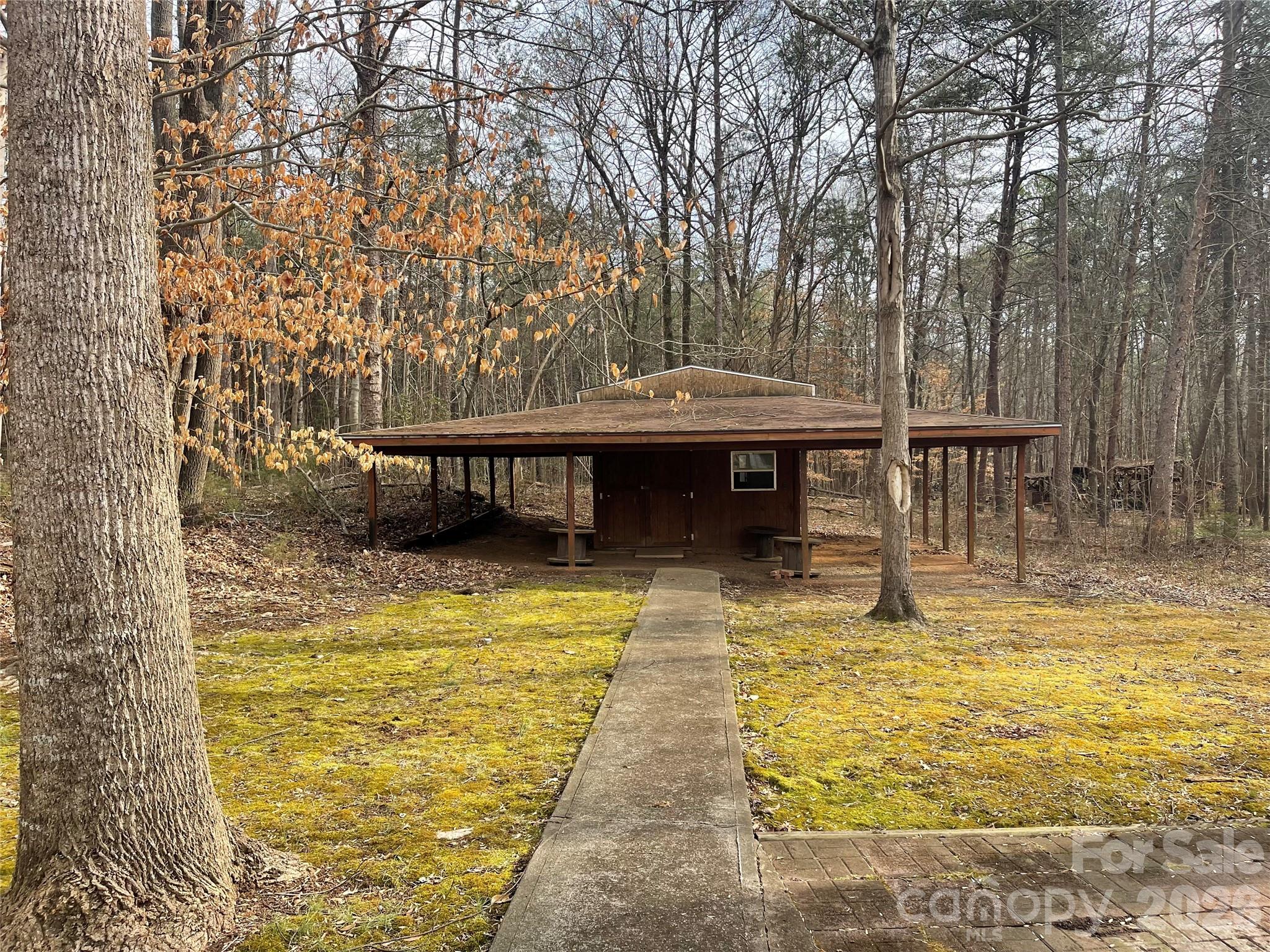 205 Star Road — York