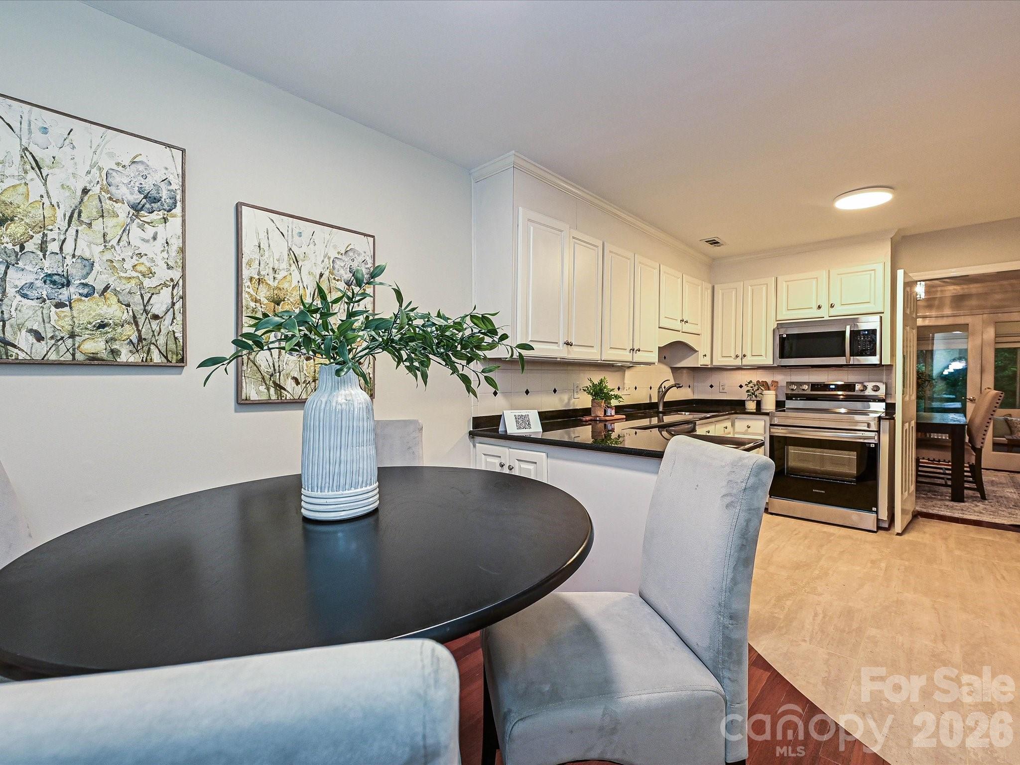 7417 Red Oak Lane — Charlotte