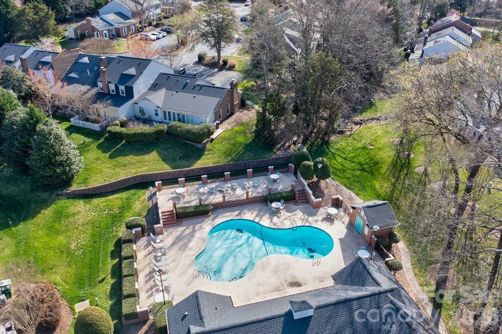 7417 Red Oak Lane — Charlotte