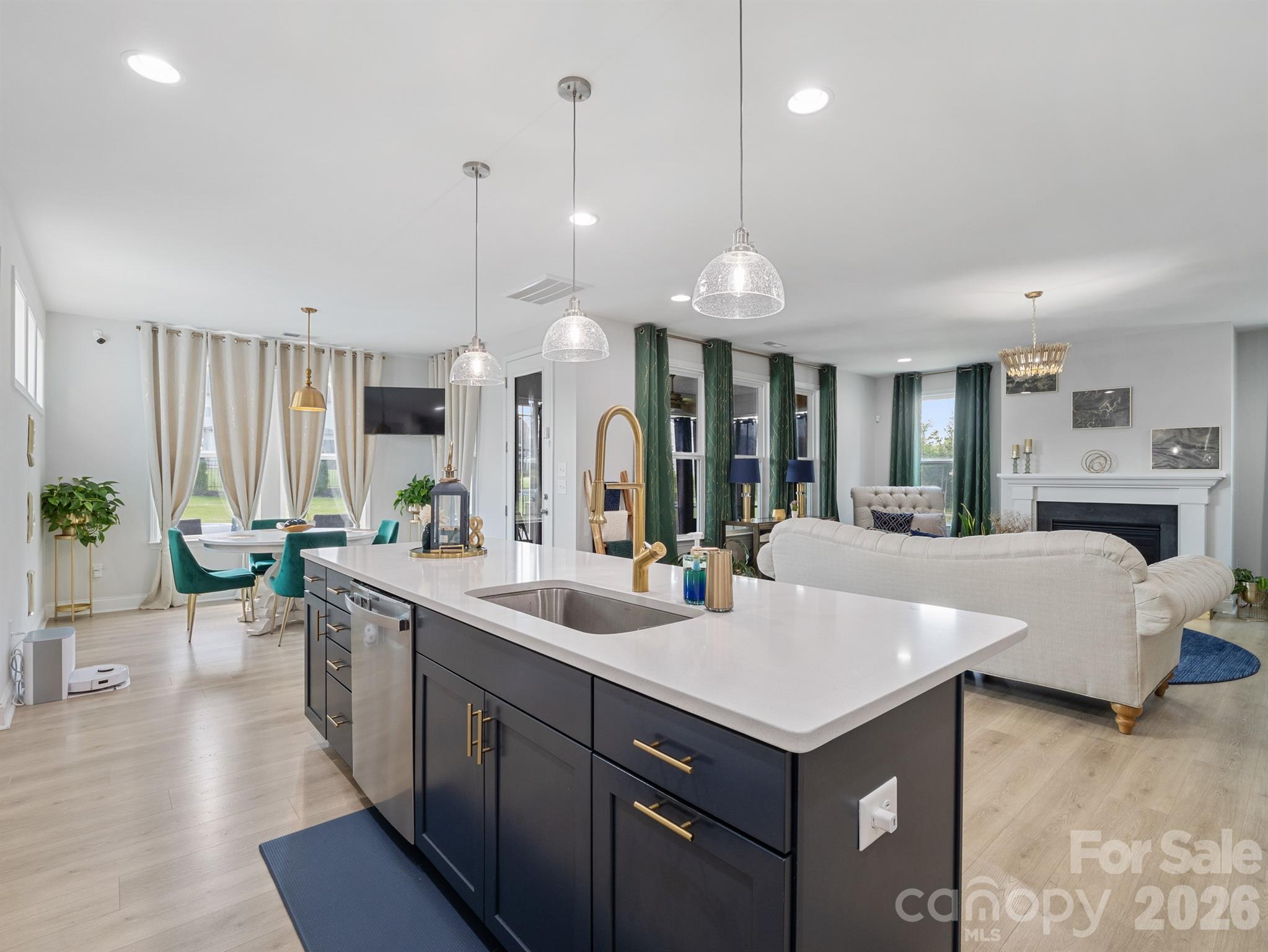 15213 Shallow Ridge Road — Charlotte