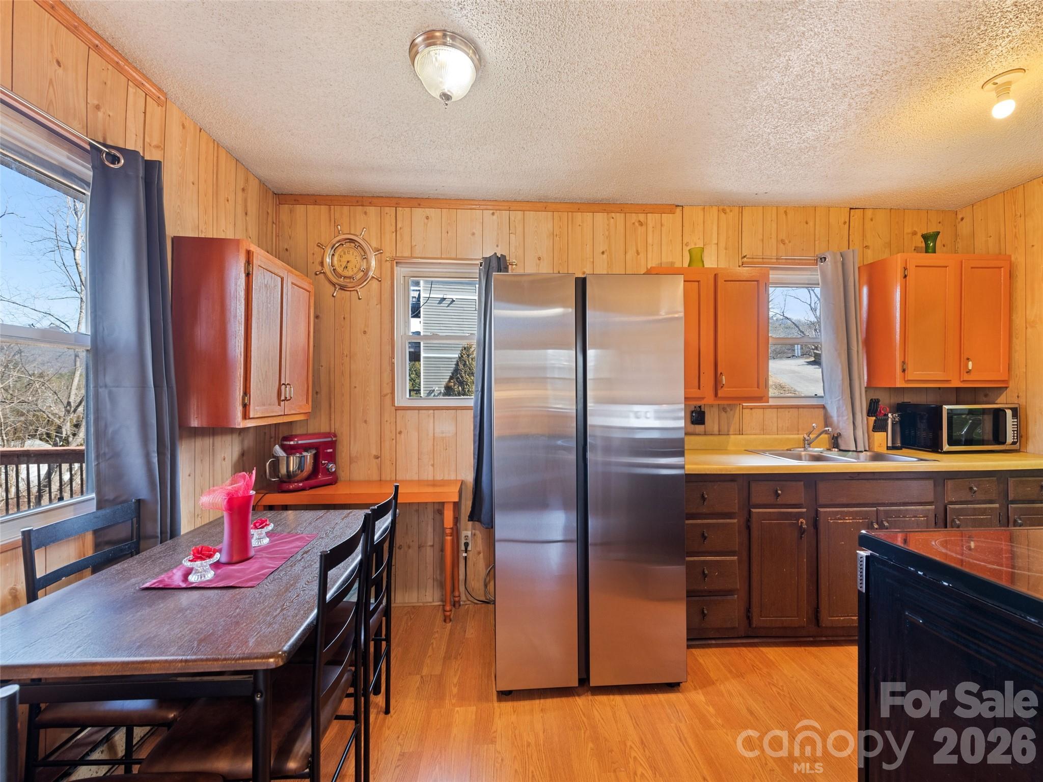 85 Culvern Street — Asheville