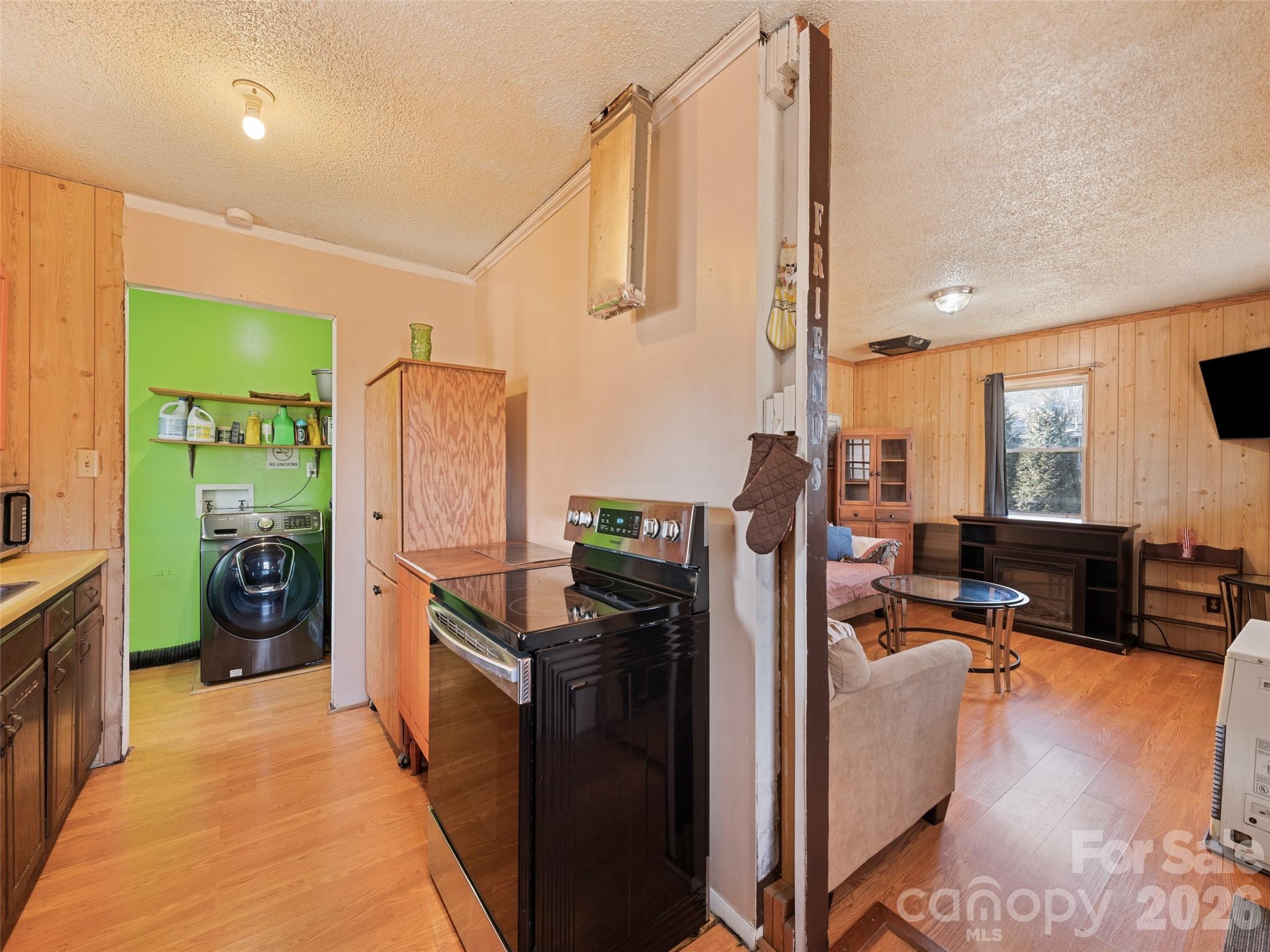 85 Culvern Street — Asheville