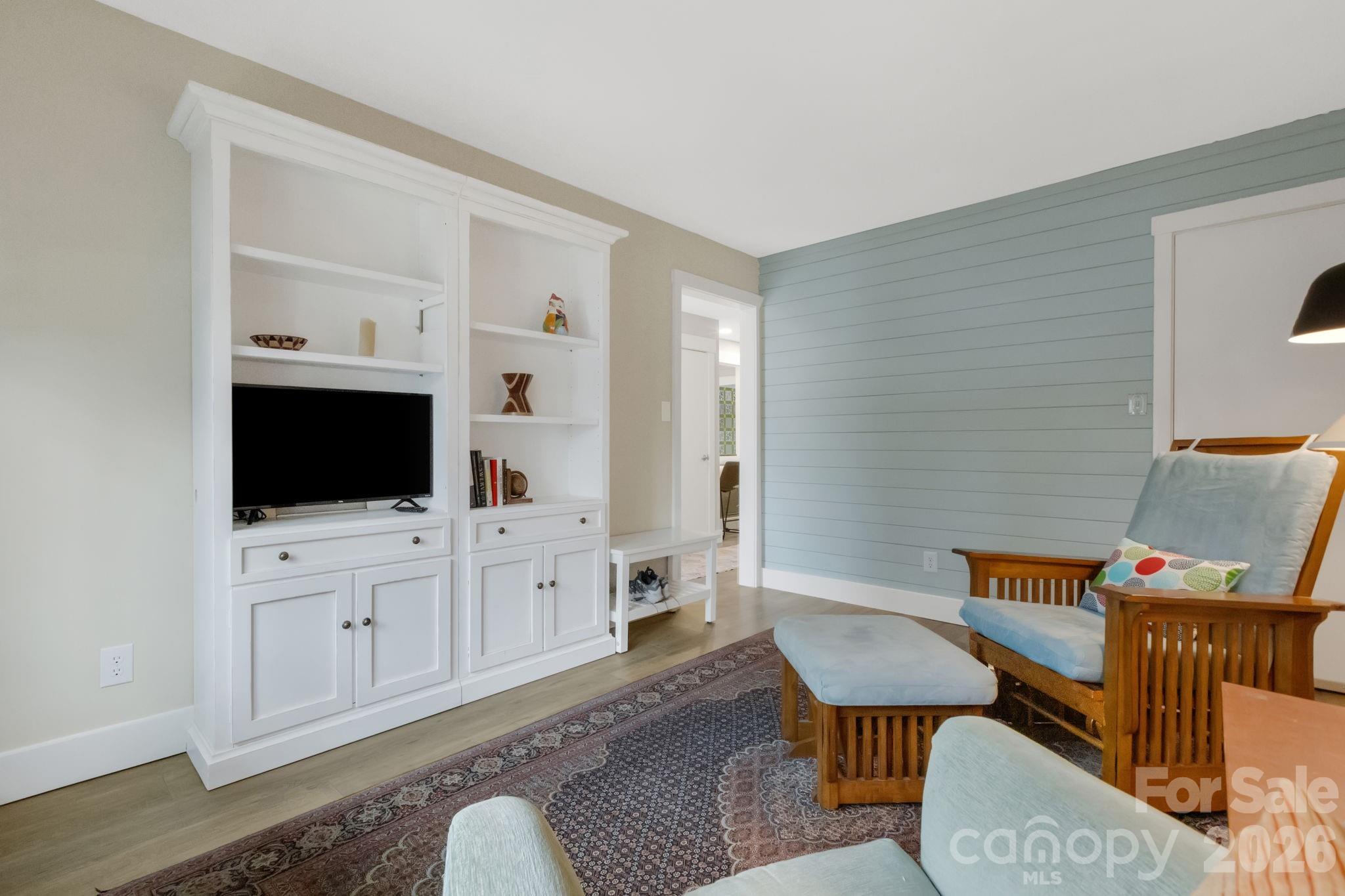 403 Crowfields Drive — Asheville