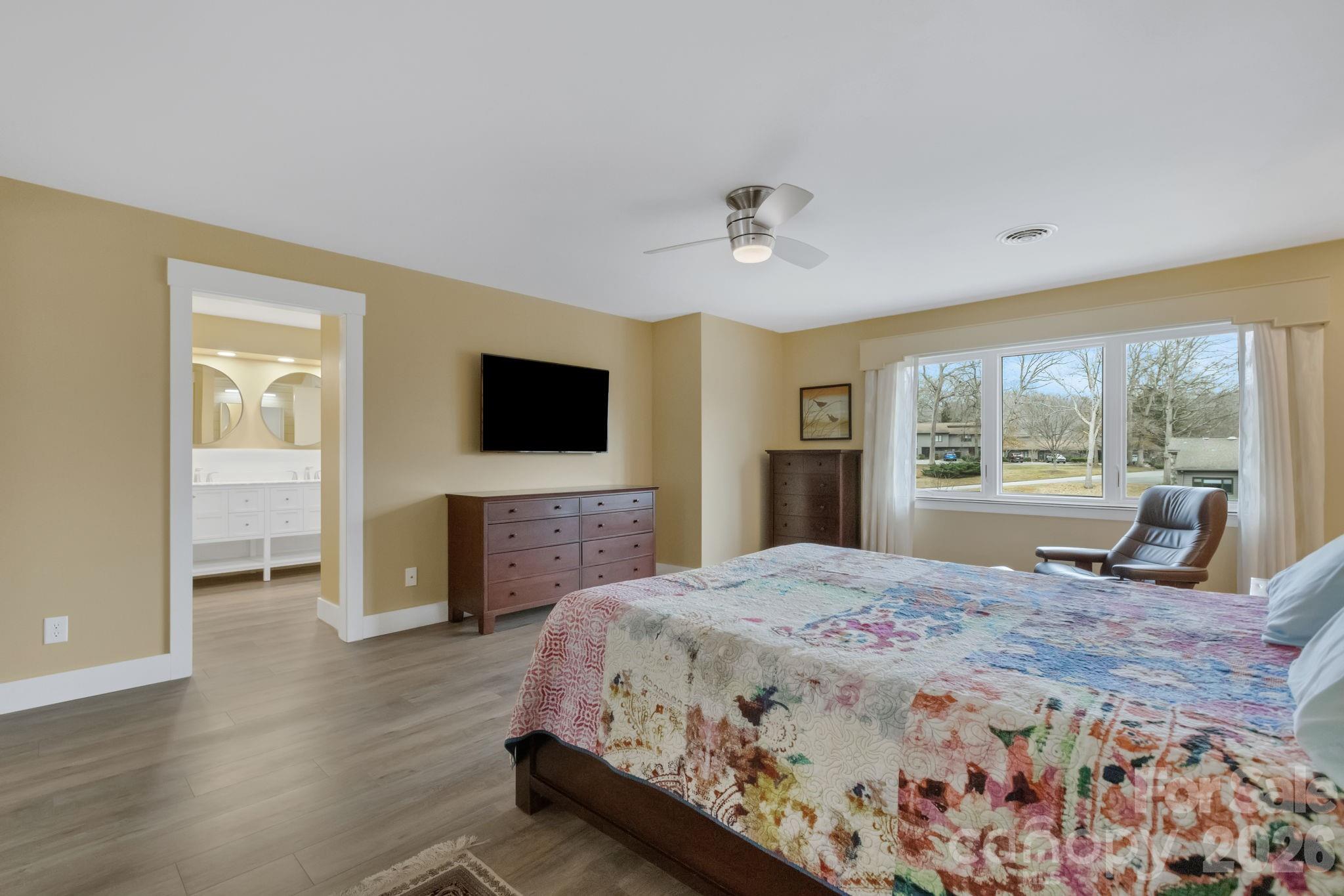 403 Crowfields Drive — Asheville