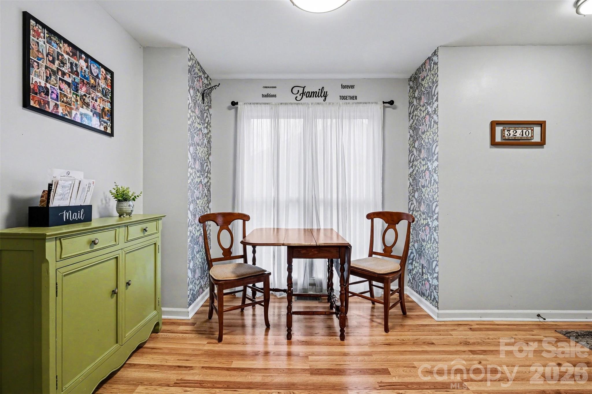 3240 Carlyle Drive NW — Concord