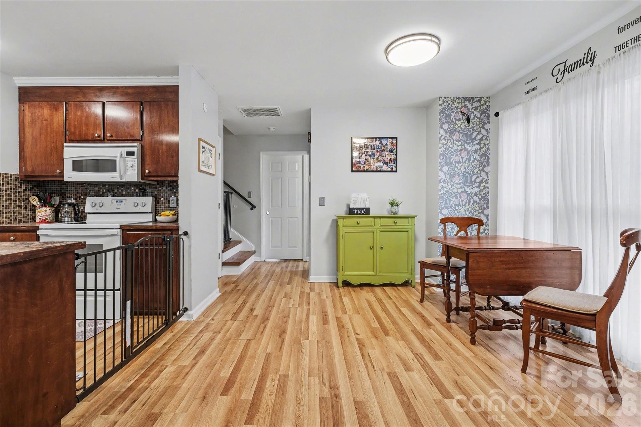 3240 Carlyle Drive NW — Concord
