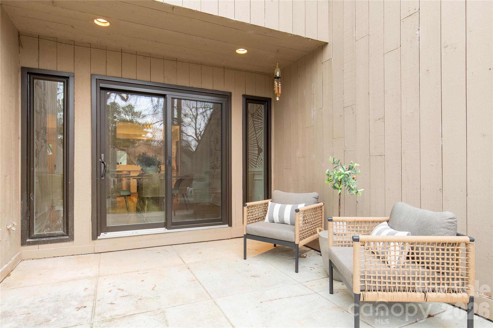 143 Greenridge Road — Clover