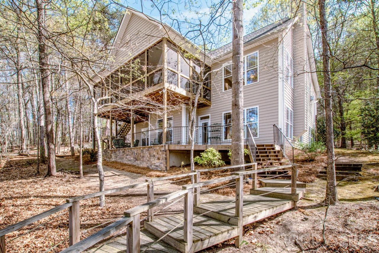 125 Melrose Lane — Mooresville