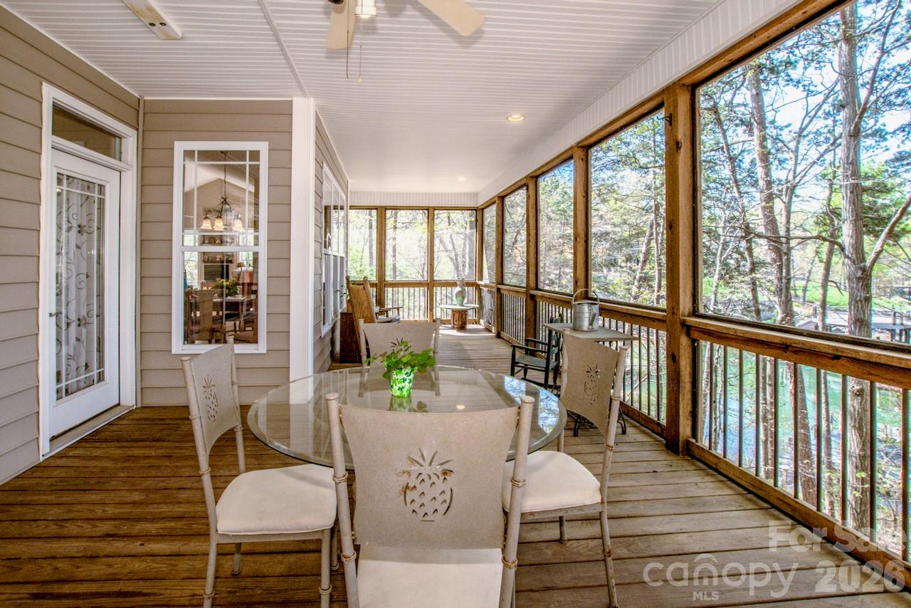 125 Melrose Lane — Mooresville