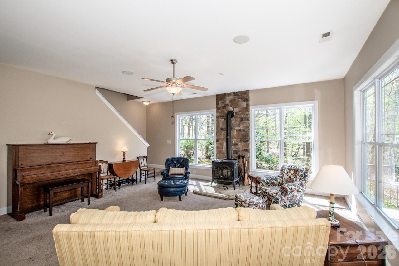 125 Melrose Lane — Mooresville