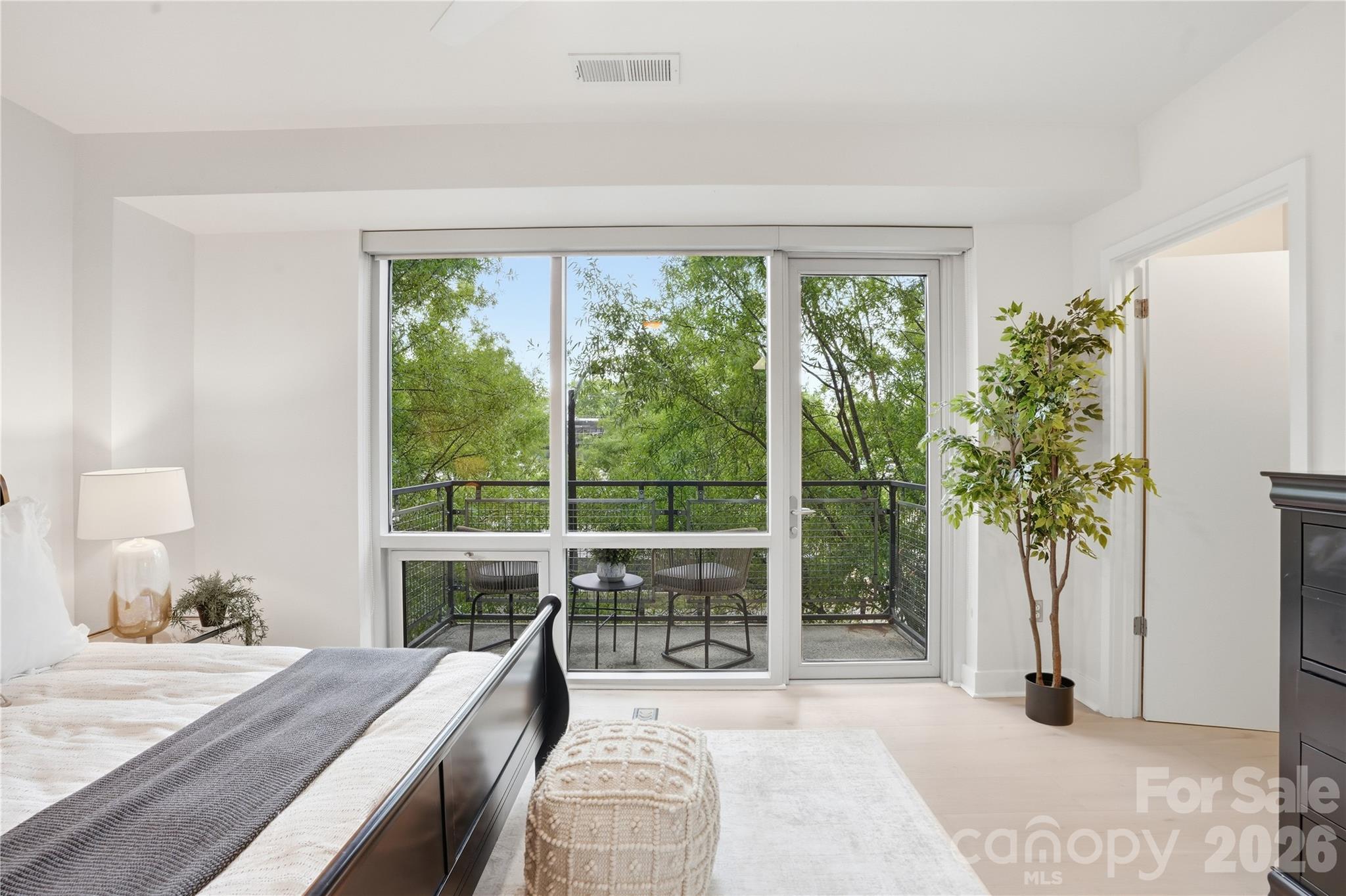 1133 Metropolitan Avenue #208 — Charlotte