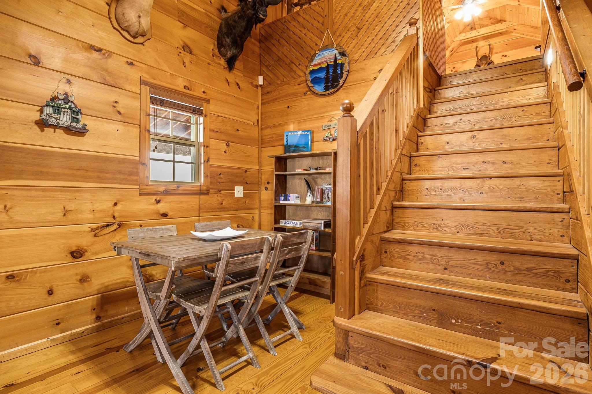 233 Rocky Top Road — Maggie Valley