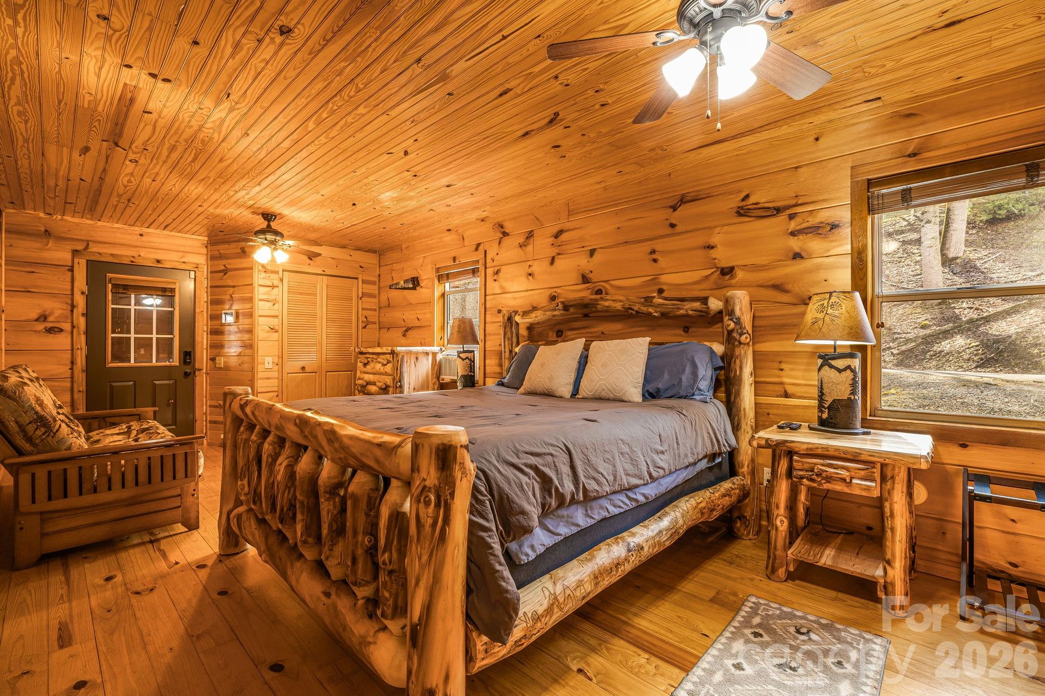 233 Rocky Top Road — Maggie Valley
