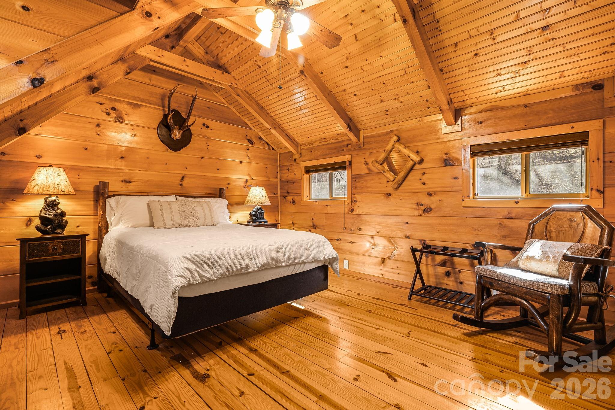 233 Rocky Top Road — Maggie Valley