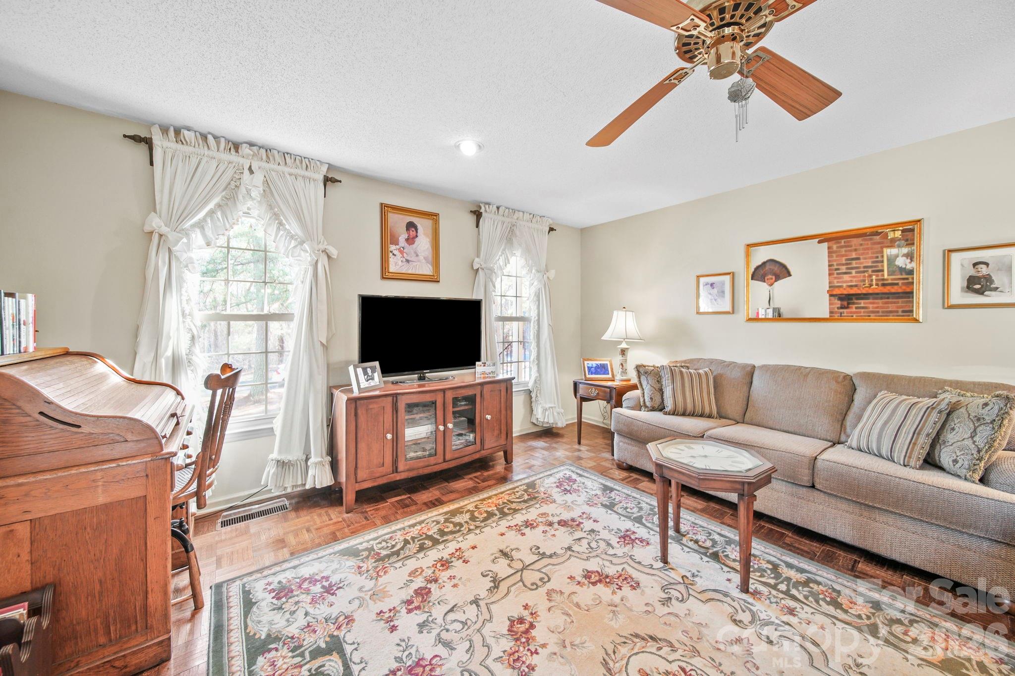 219 Williamsburg Lane — Wadesboro
