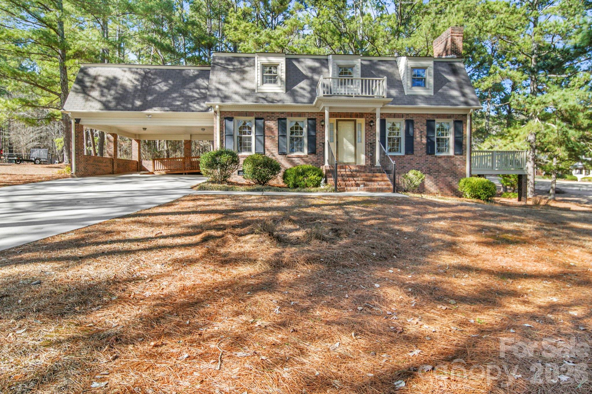 219 Williamsburg Lane — Wadesboro