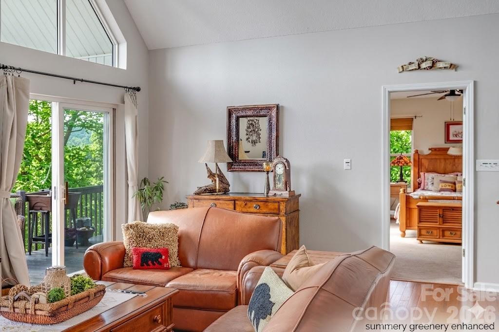 872 Mountainside Drive — Waynesville