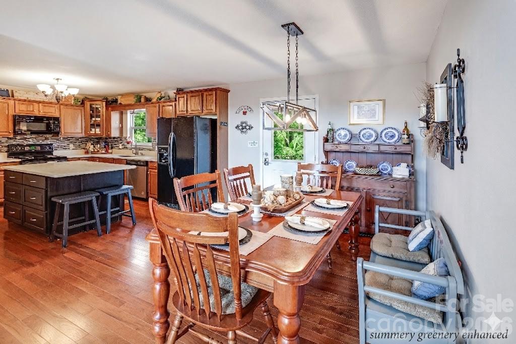 872 Mountainside Drive — Waynesville