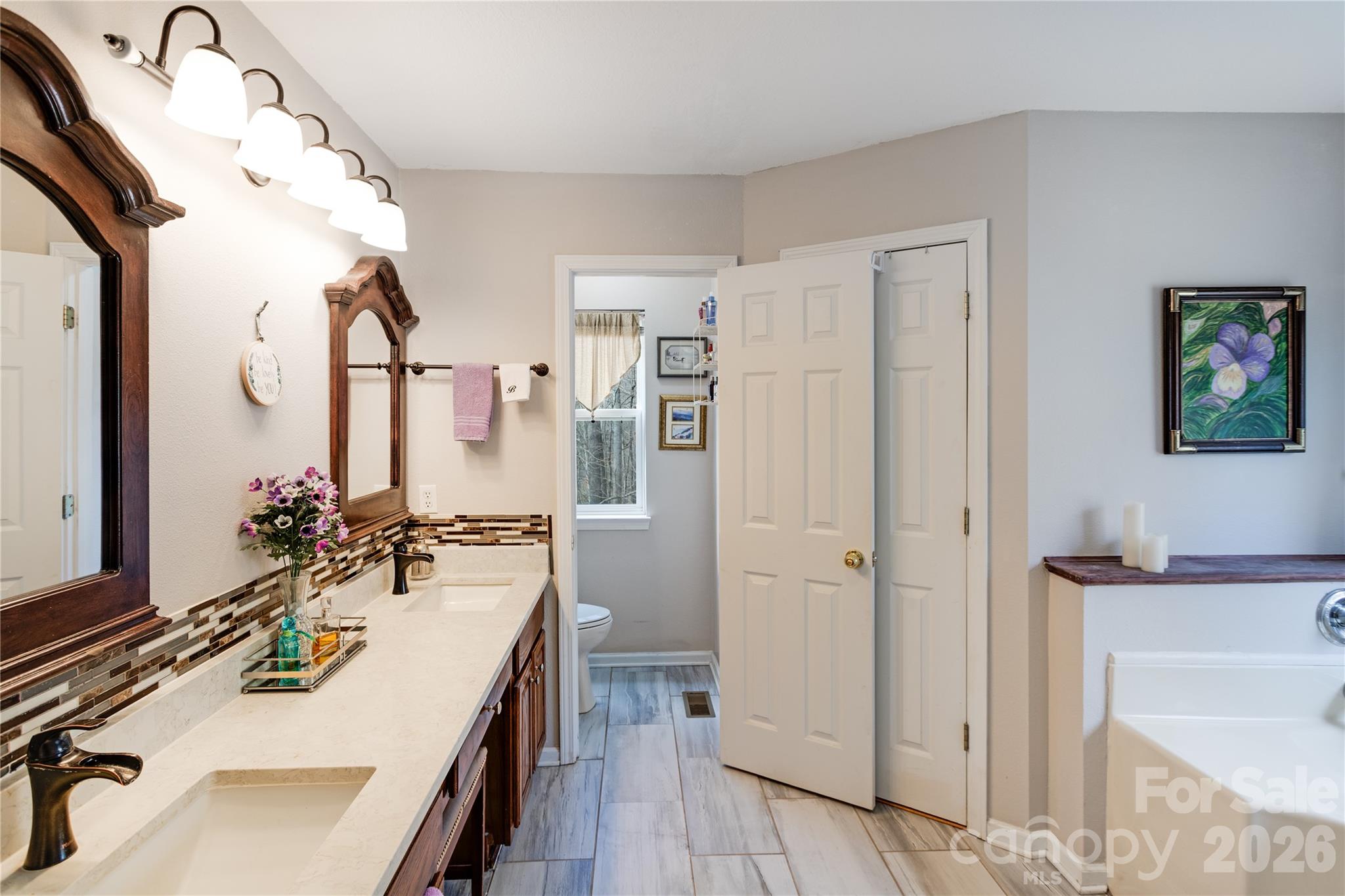872 Mountainside Drive — Waynesville