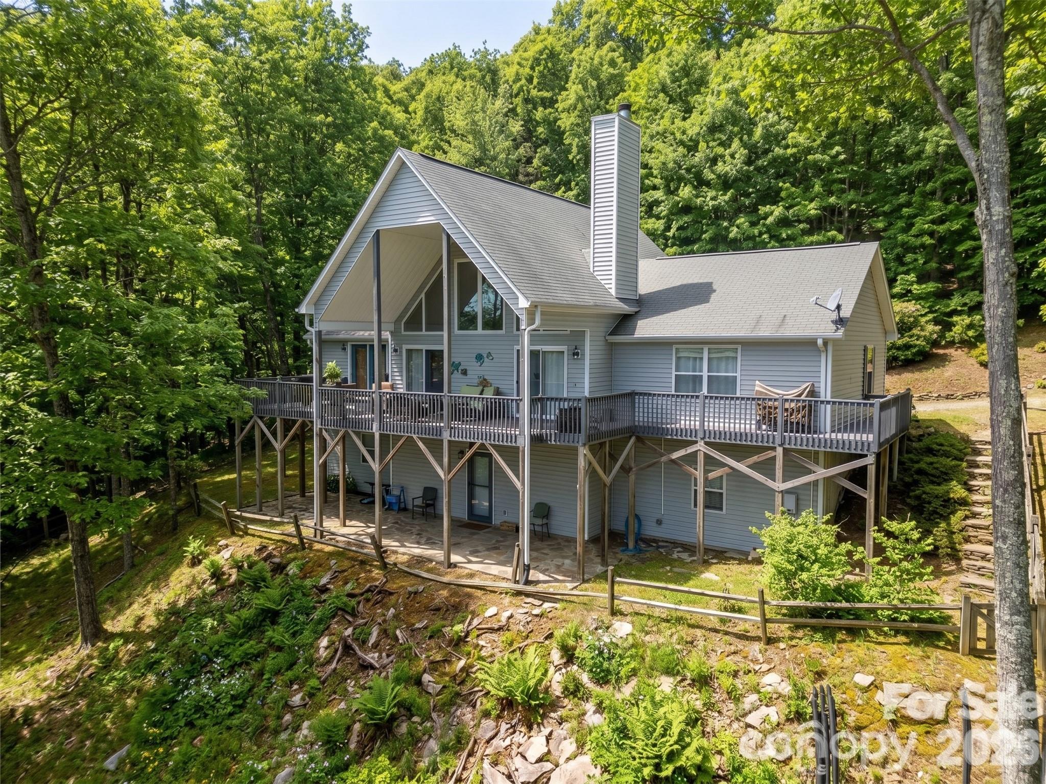 872 Mountainside Drive — Waynesville