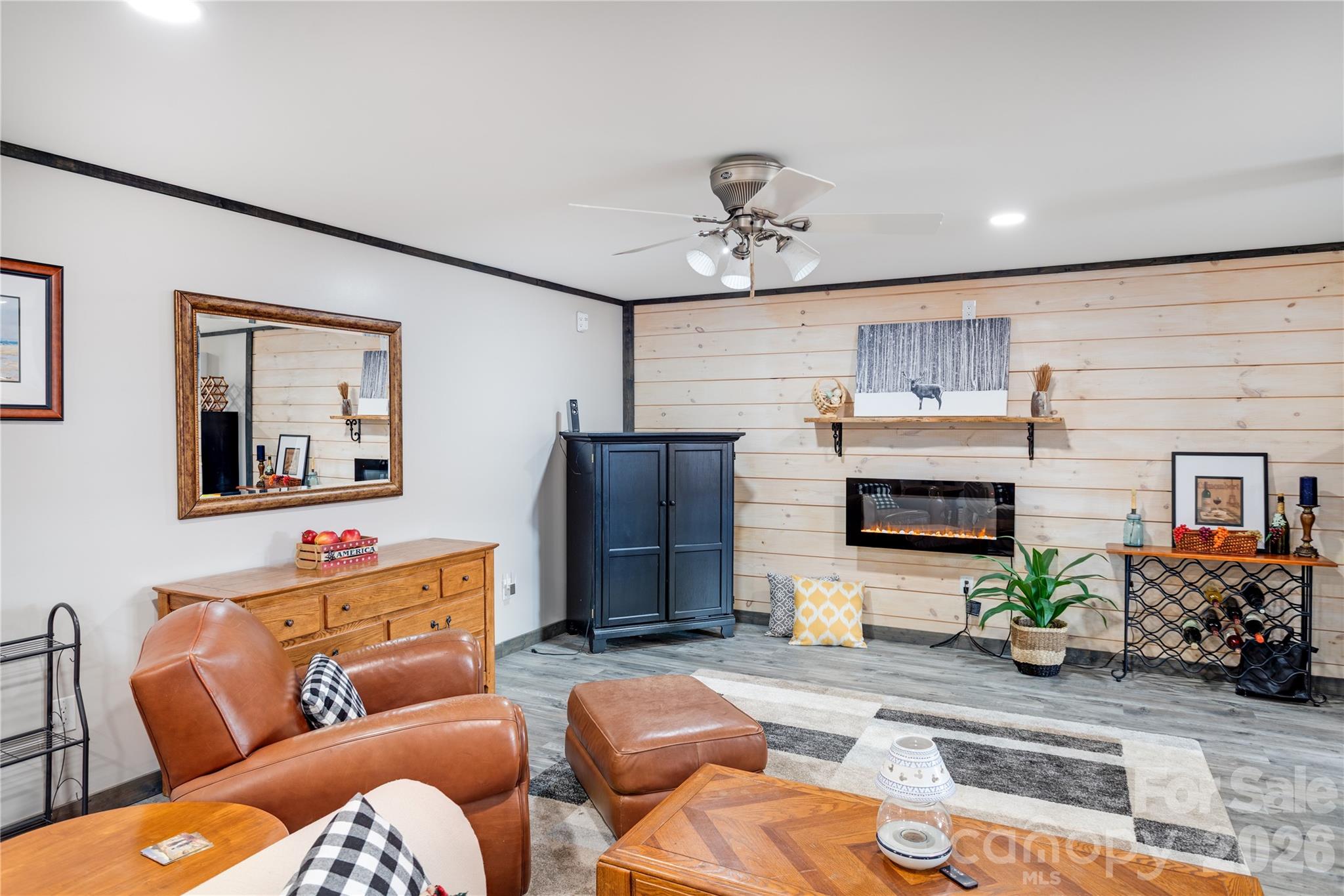 872 Mountainside Drive — Waynesville