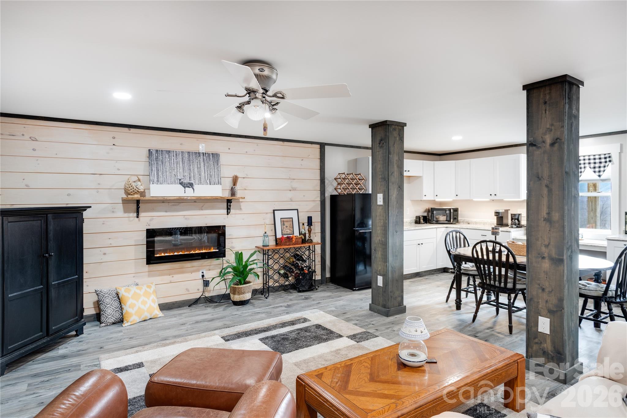 872 Mountainside Drive — Waynesville