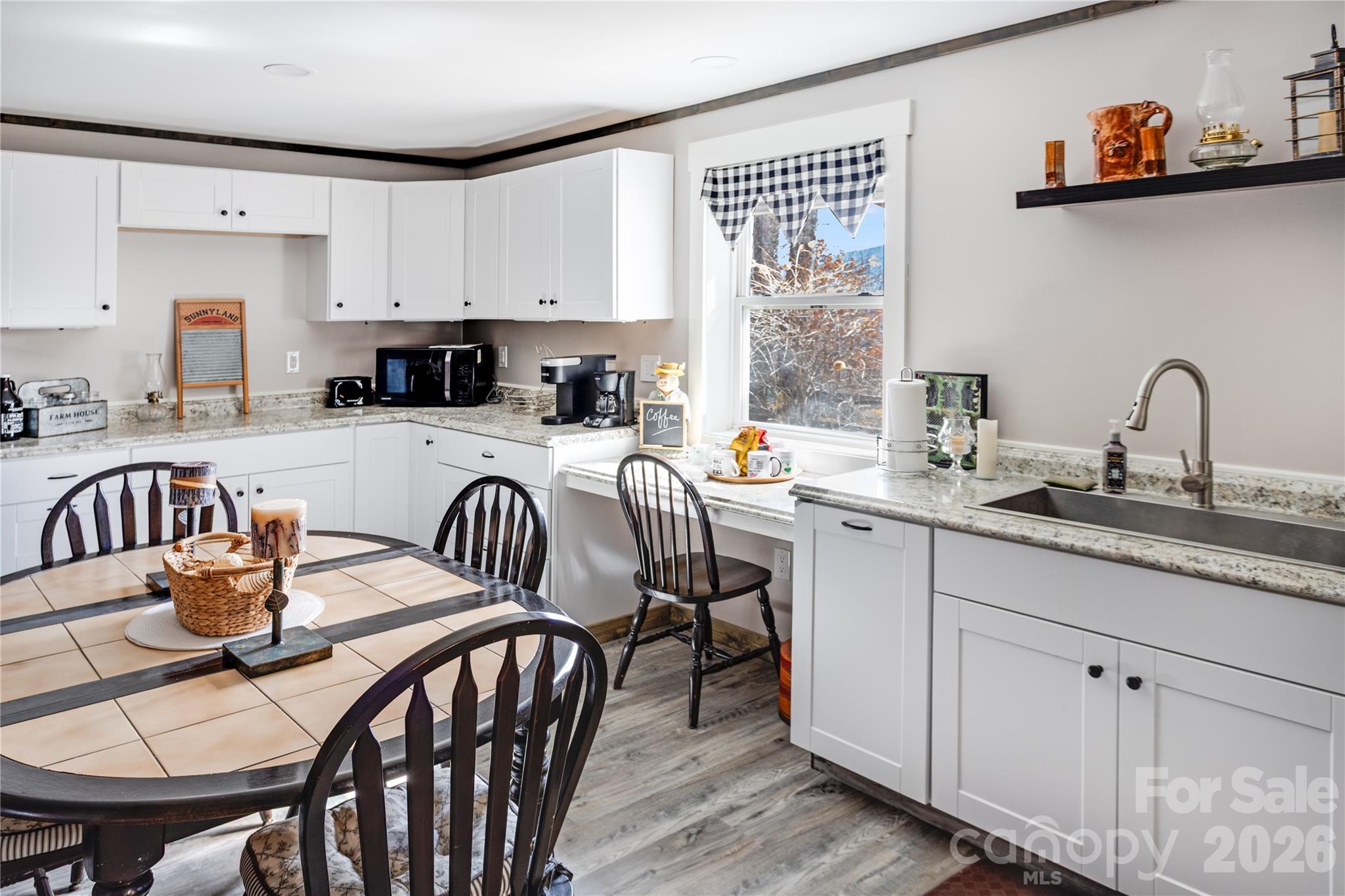 872 Mountainside Drive — Waynesville
