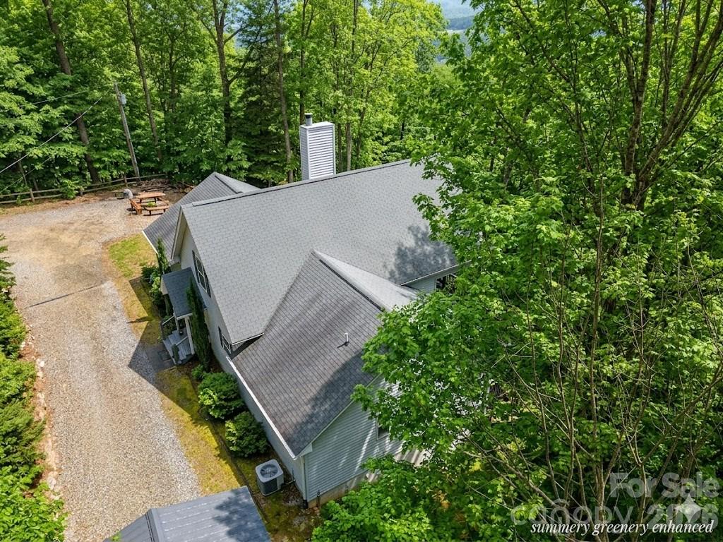 872 Mountainside Drive — Waynesville