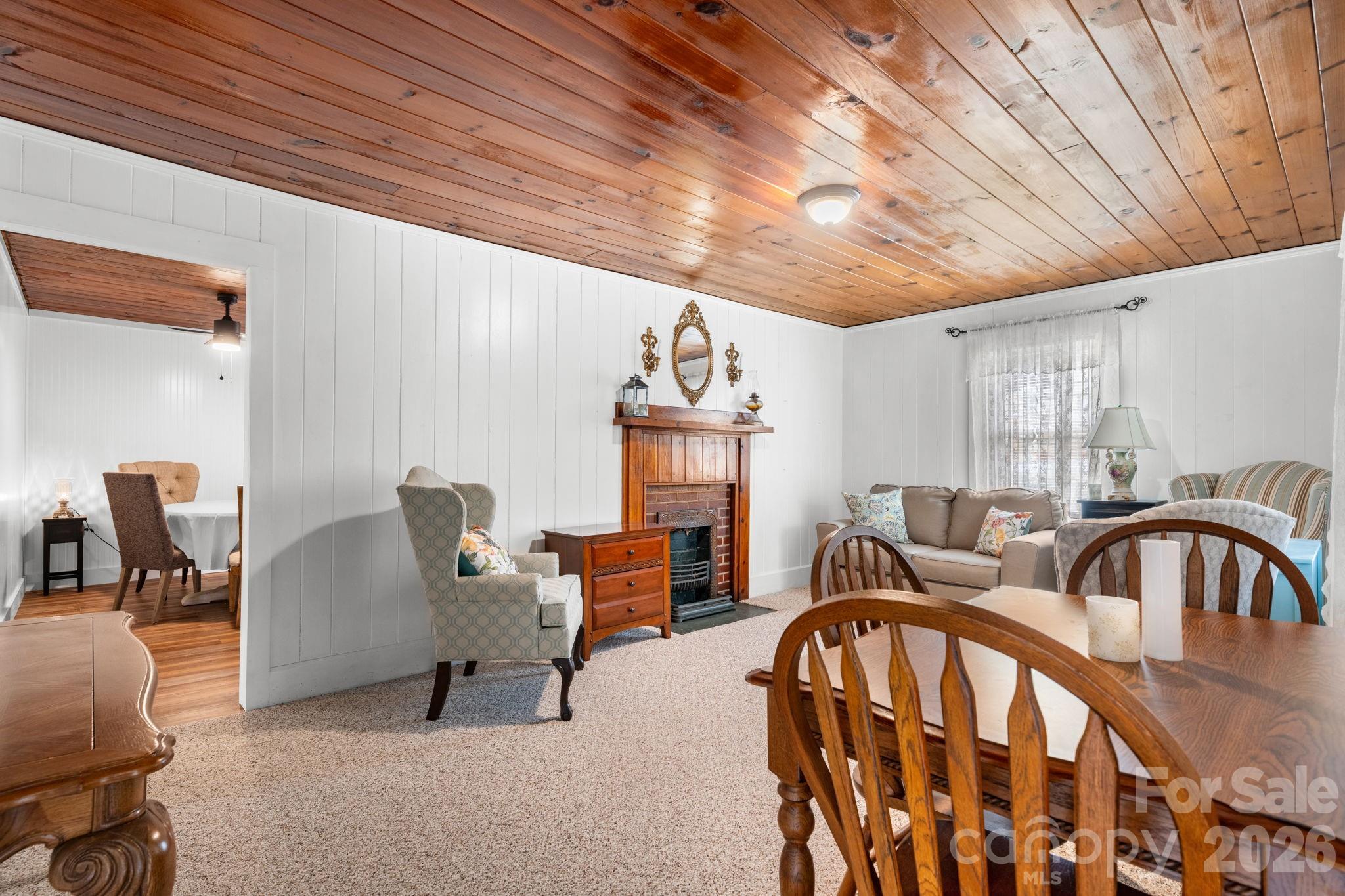 88 Lincoln Avenue — Marion