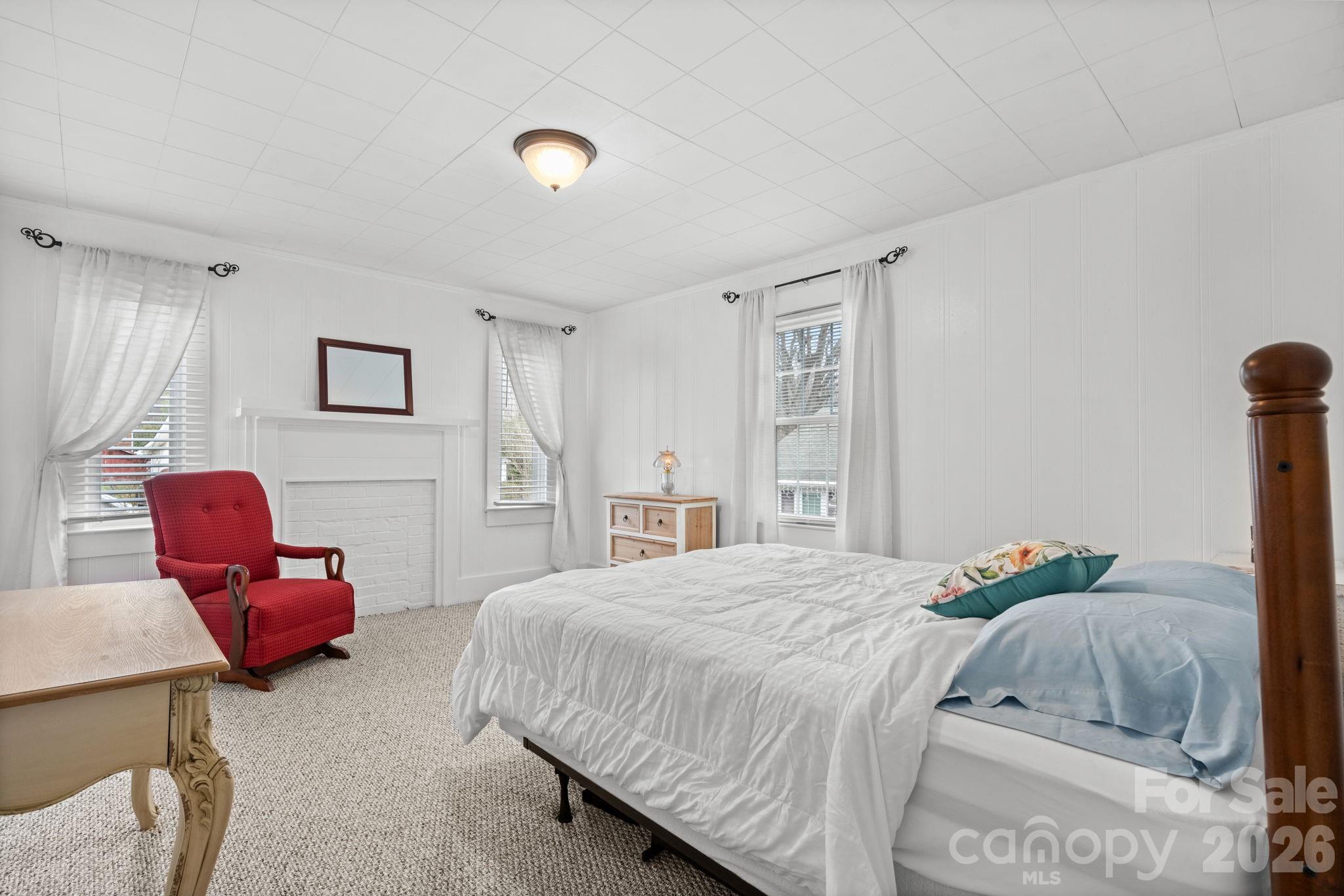 88 Lincoln Avenue — Marion