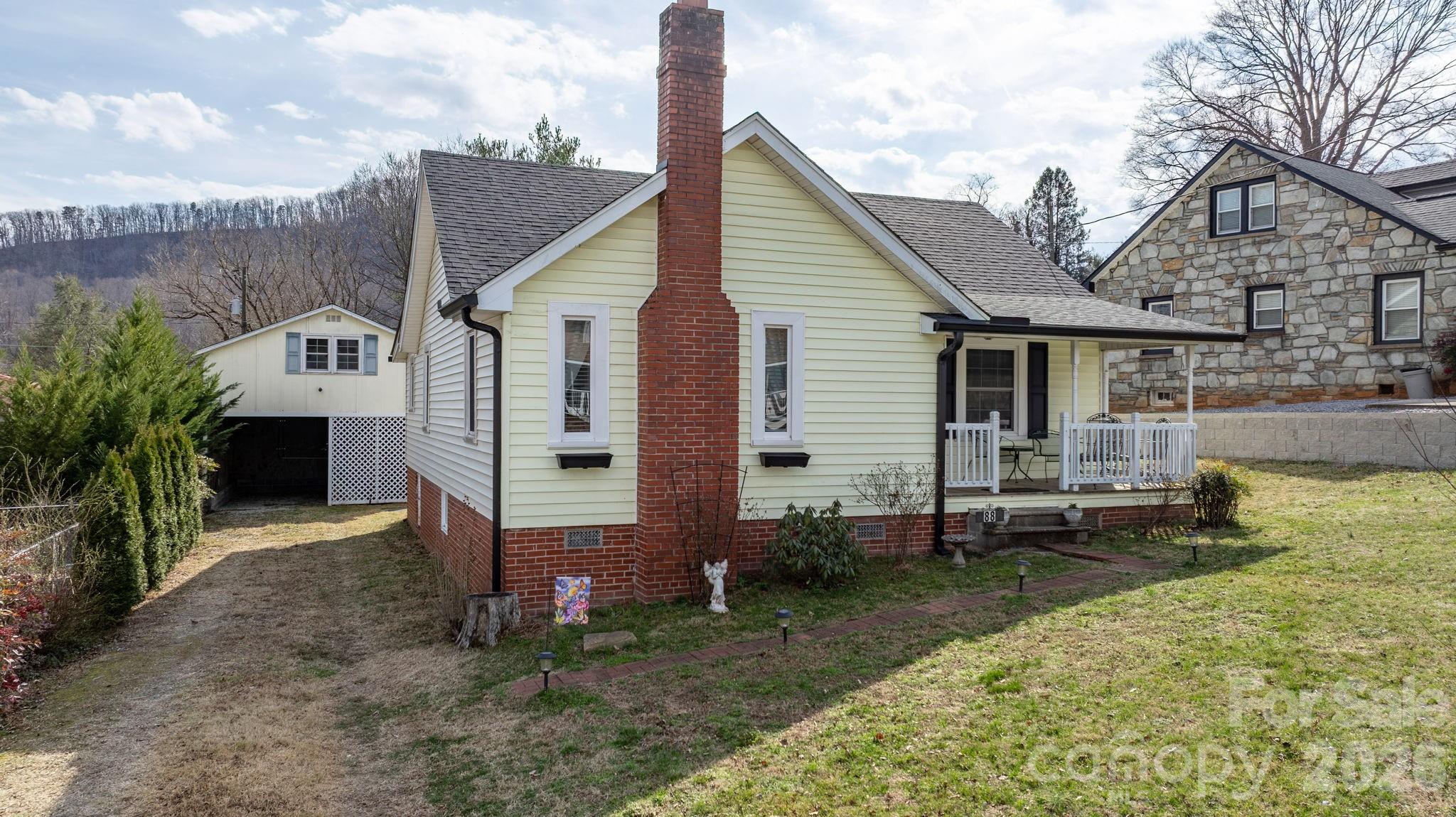 88 Lincoln Avenue — Marion