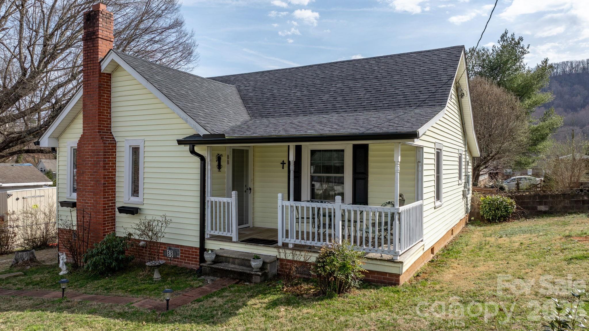 88 Lincoln Avenue — Marion