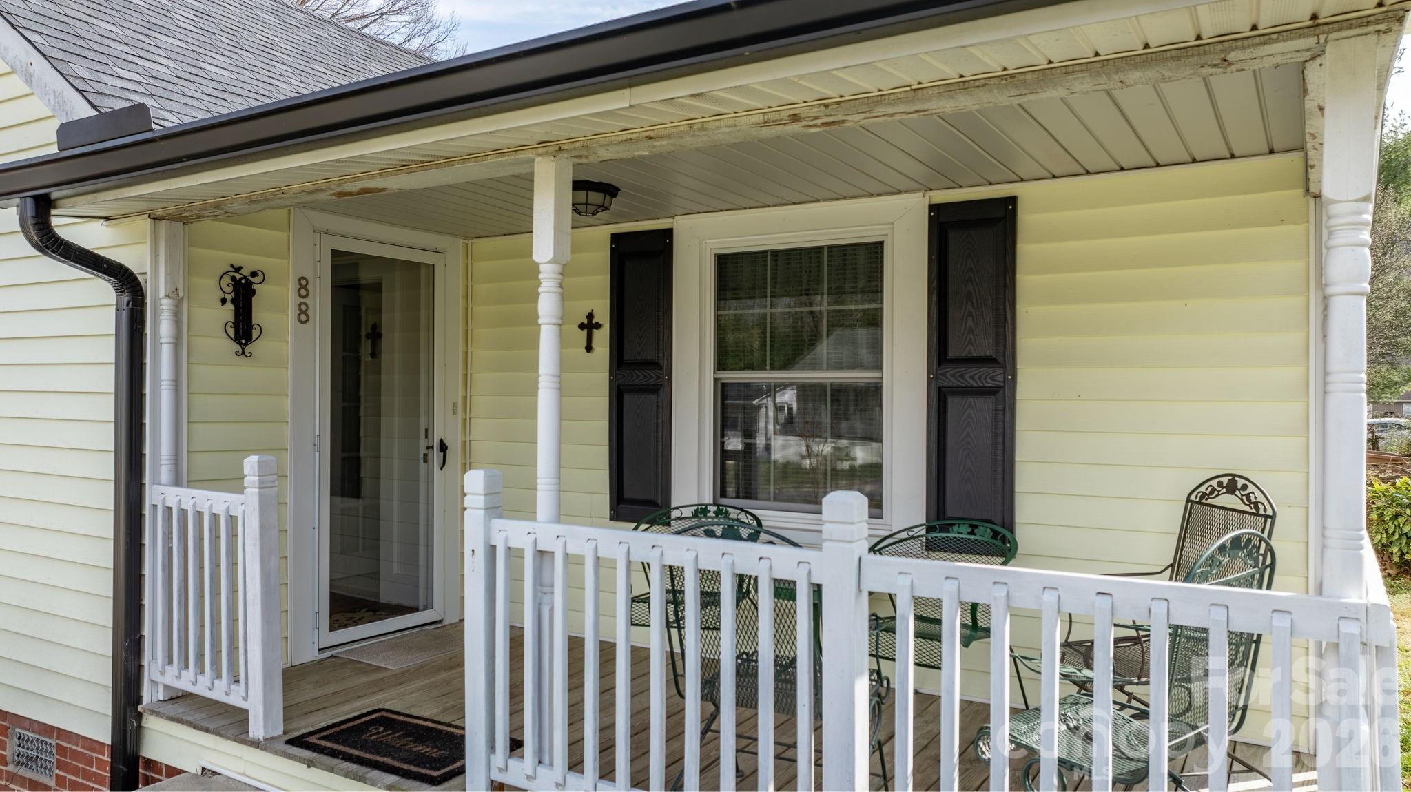 88 Lincoln Avenue — Marion