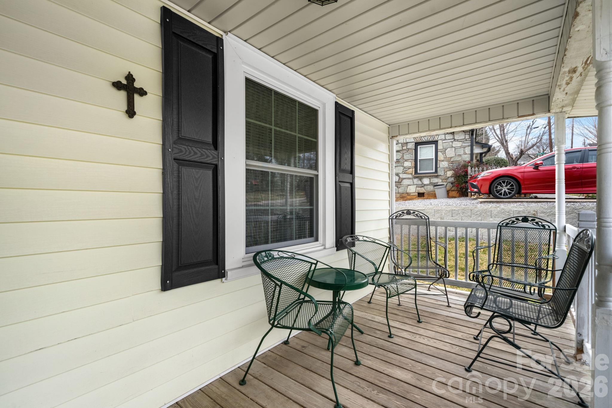 88 Lincoln Avenue — Marion