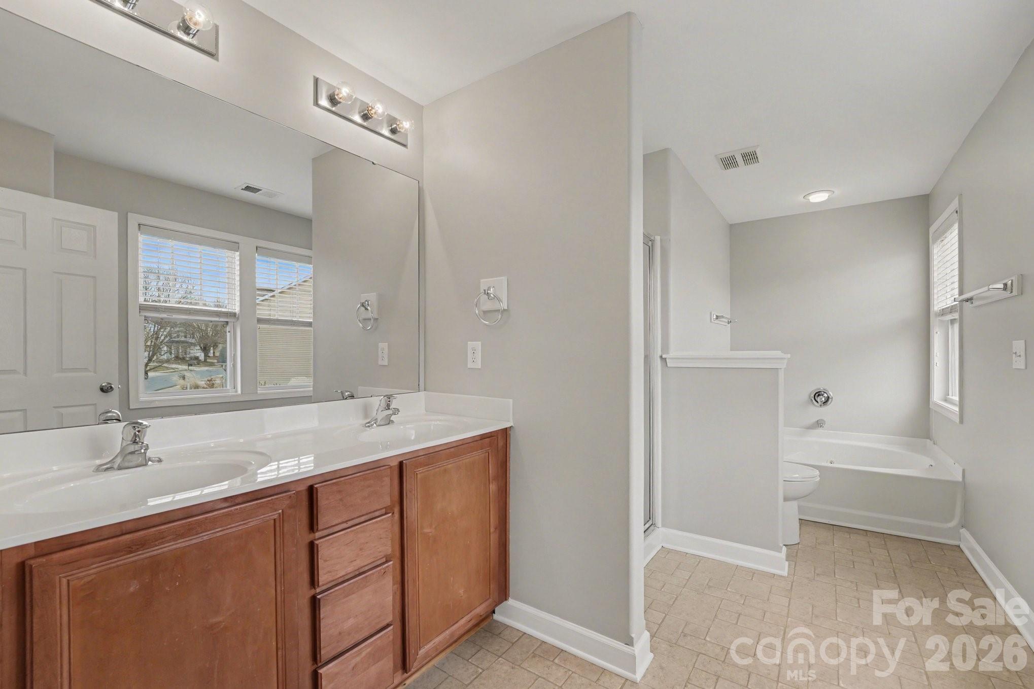 1440 NW Duckhorn Street NW — Concord