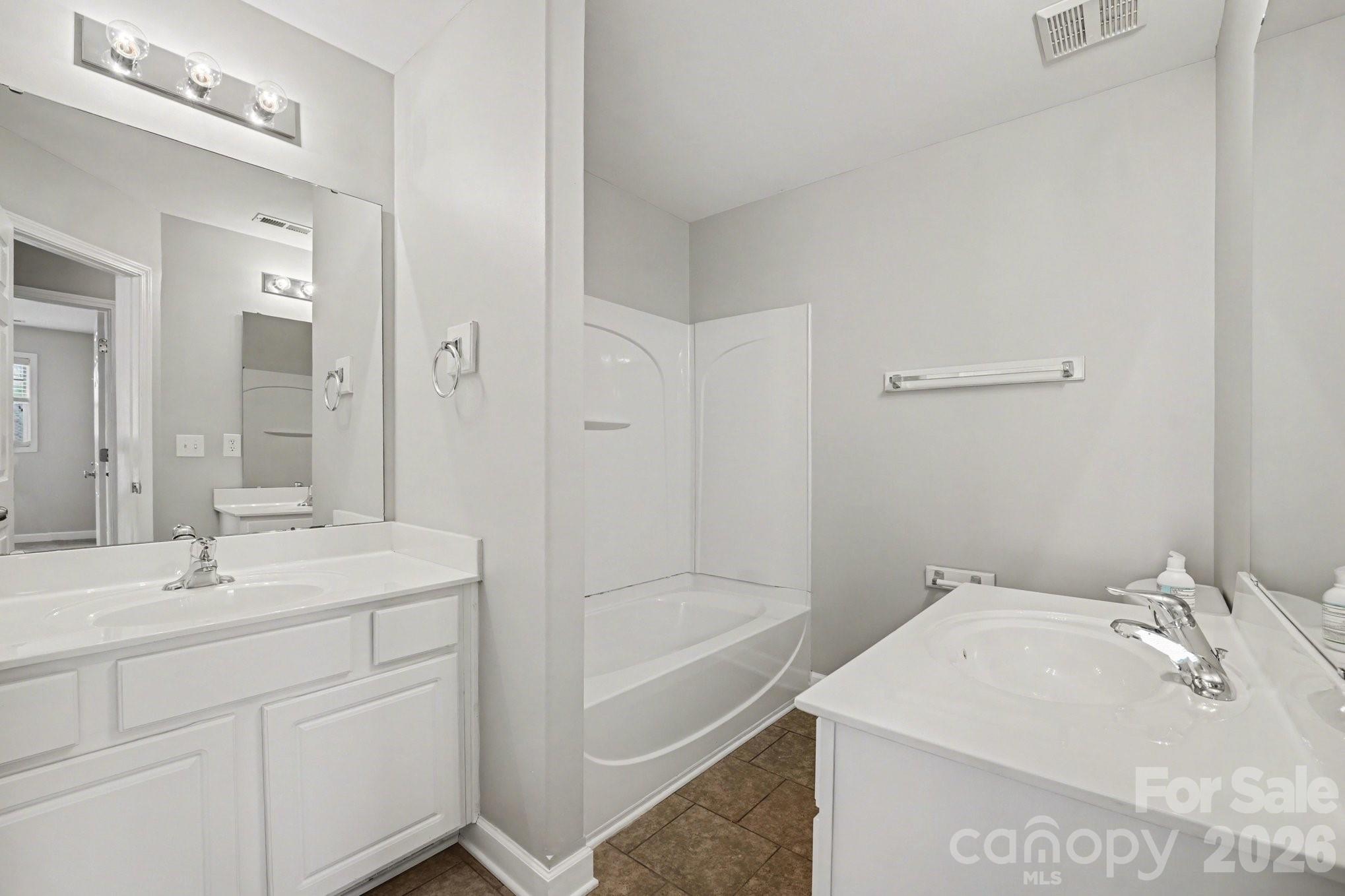 1440 NW Duckhorn Street NW — Concord