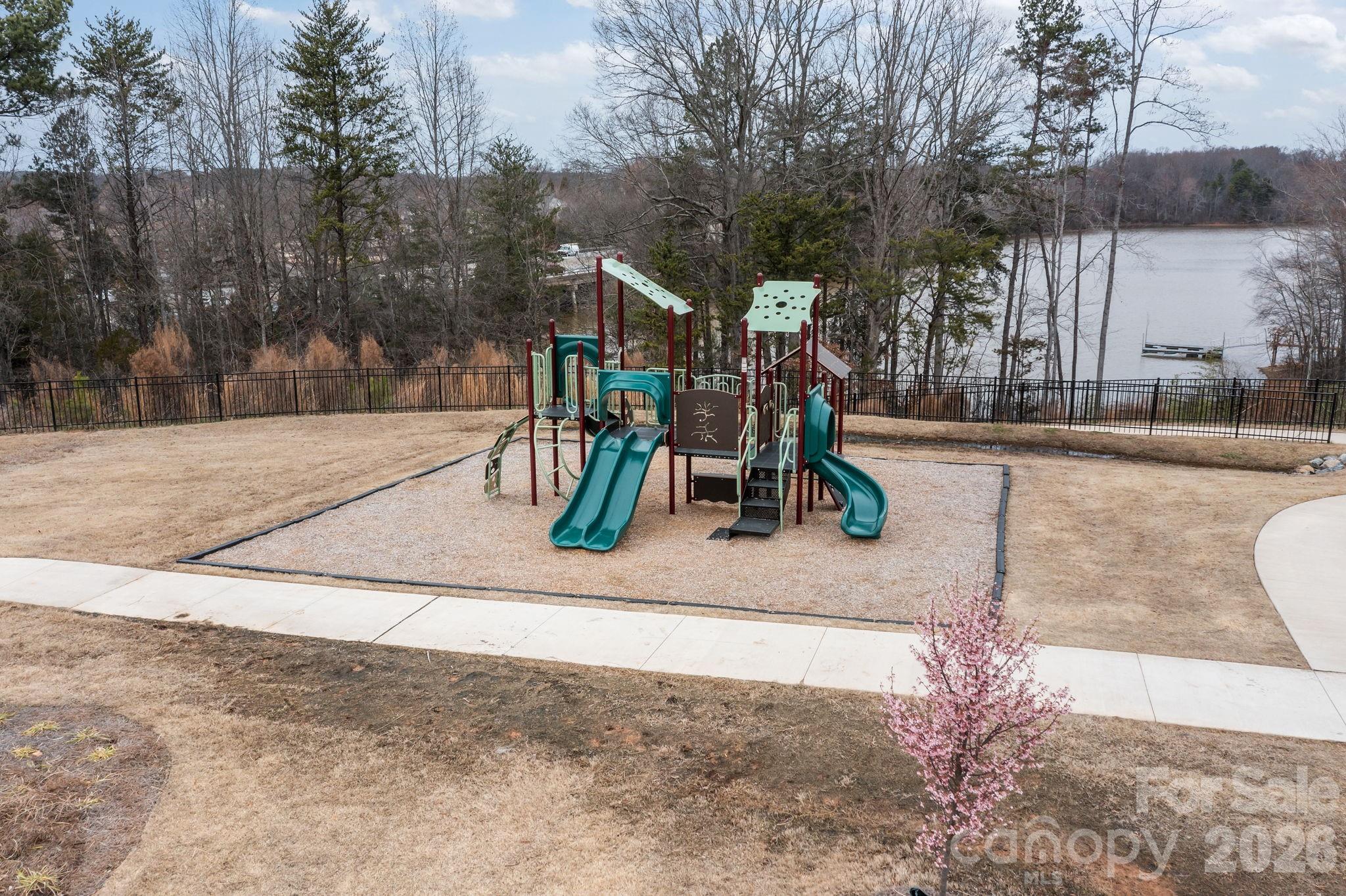 131 Reids Cove Drive — Mooresville