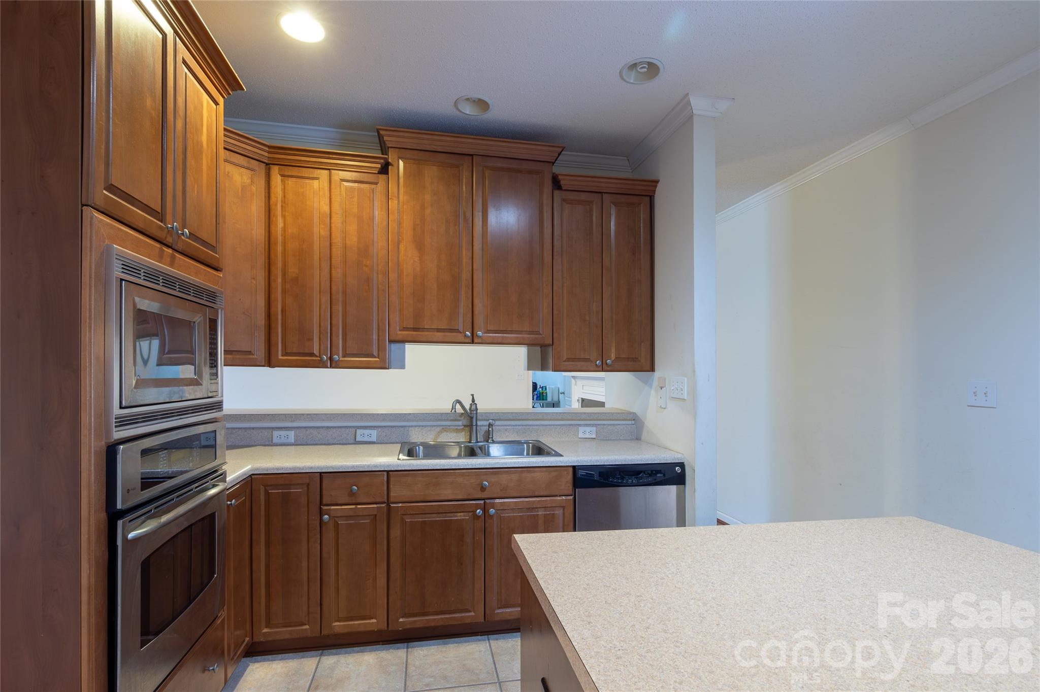 1564 Camp Creek Road — Whittier