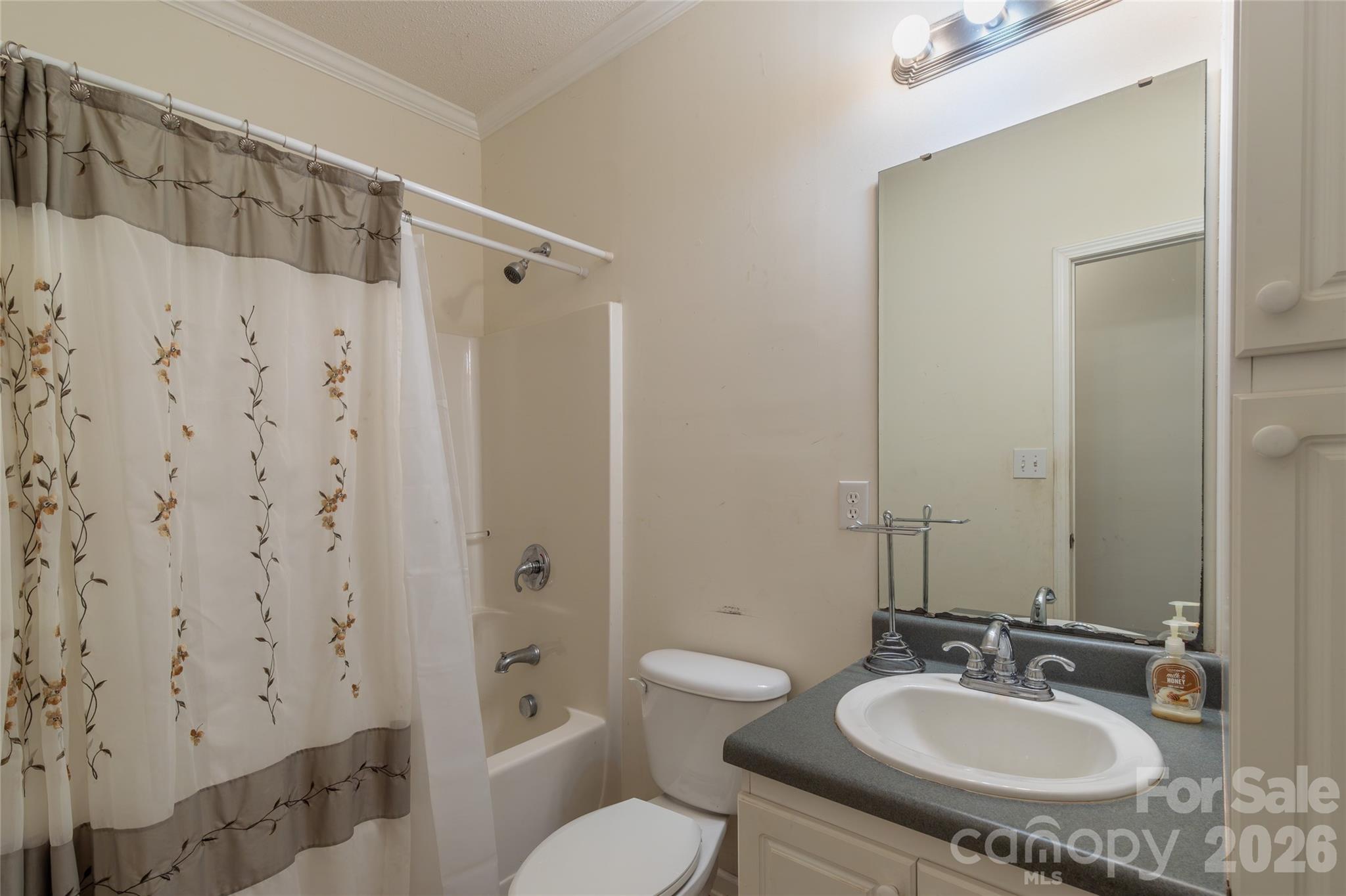 1564 Camp Creek Road — Whittier