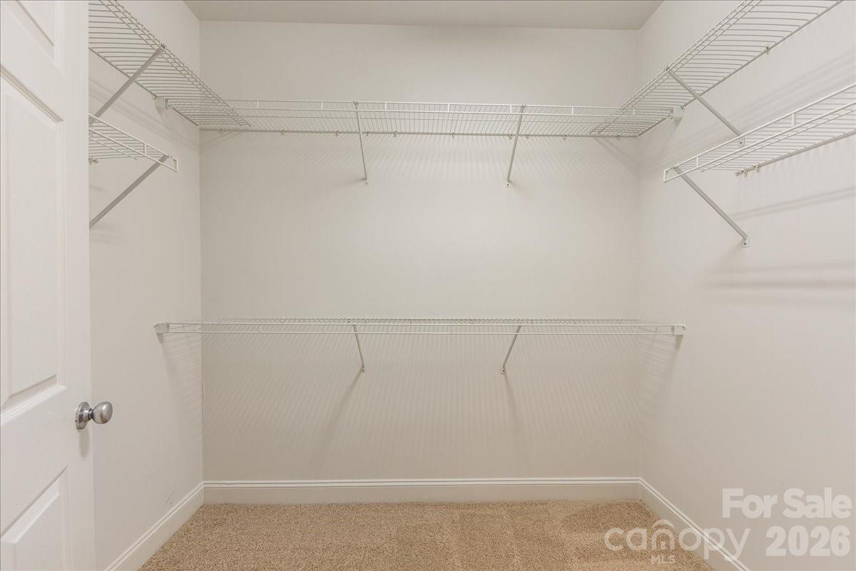 1000 E Woodlawn Road #118 — Charlotte