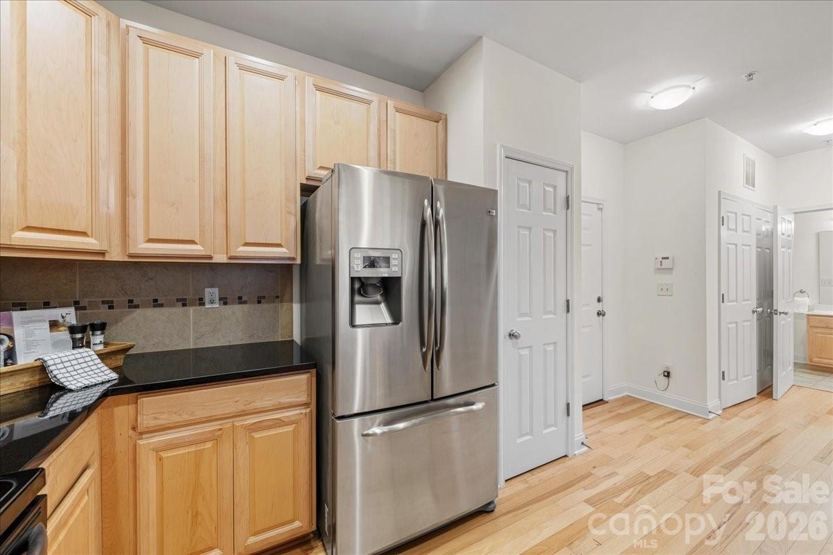 1000 E Woodlawn Road #118 — Charlotte