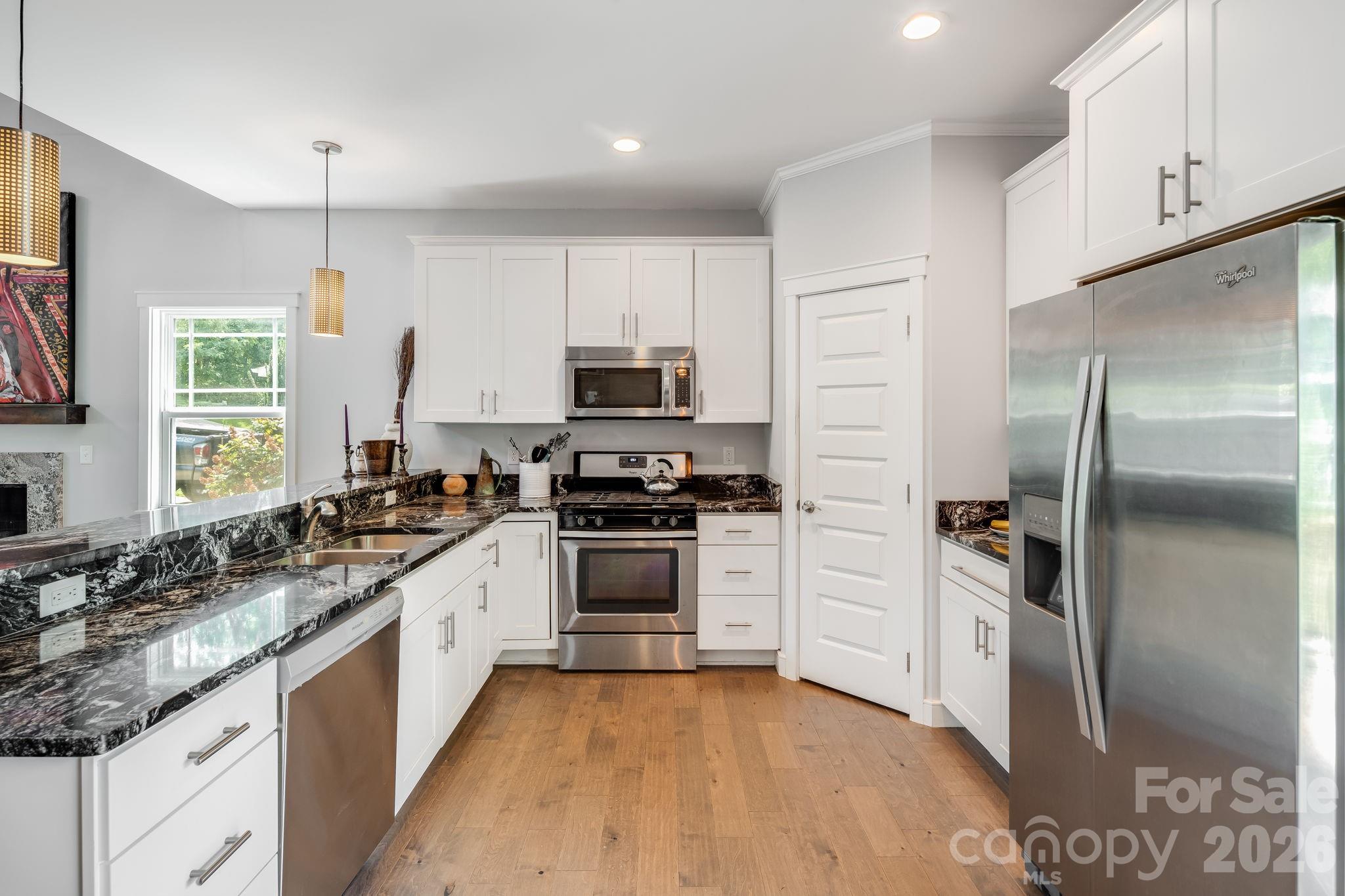 35 Emmett Lane — Asheville
