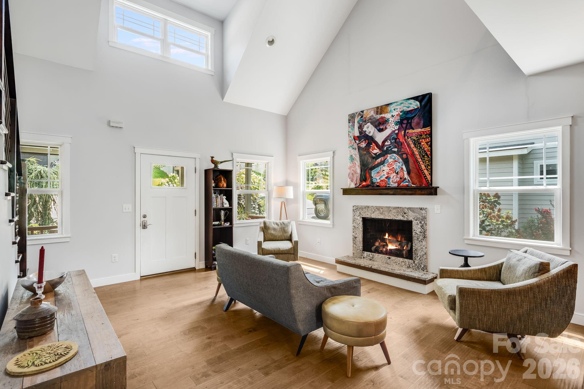 35 Emmett Lane — Asheville