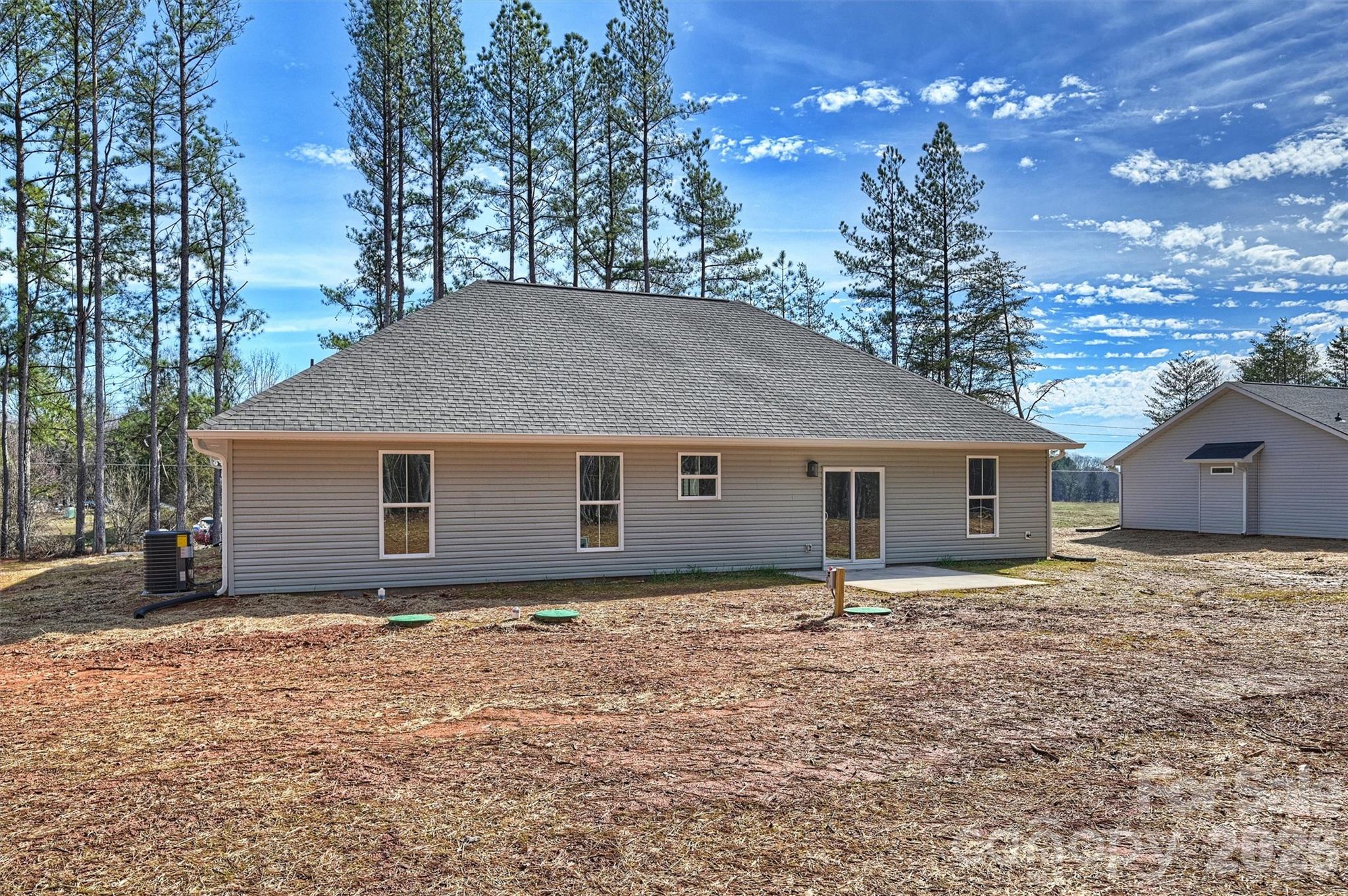 2287 Lee Lawing Road — Lincolnton