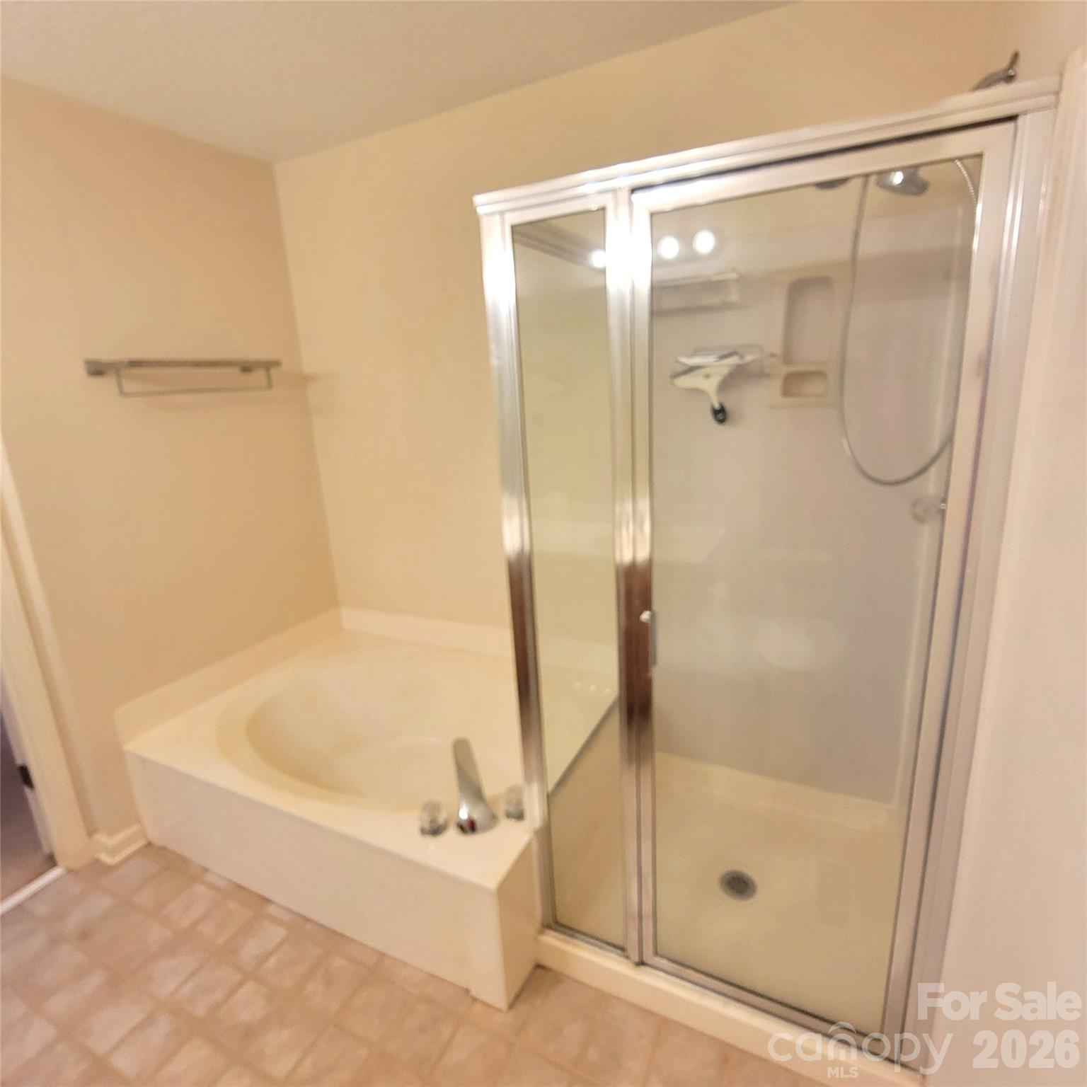 1009 Hunley Hill Court — Matthews