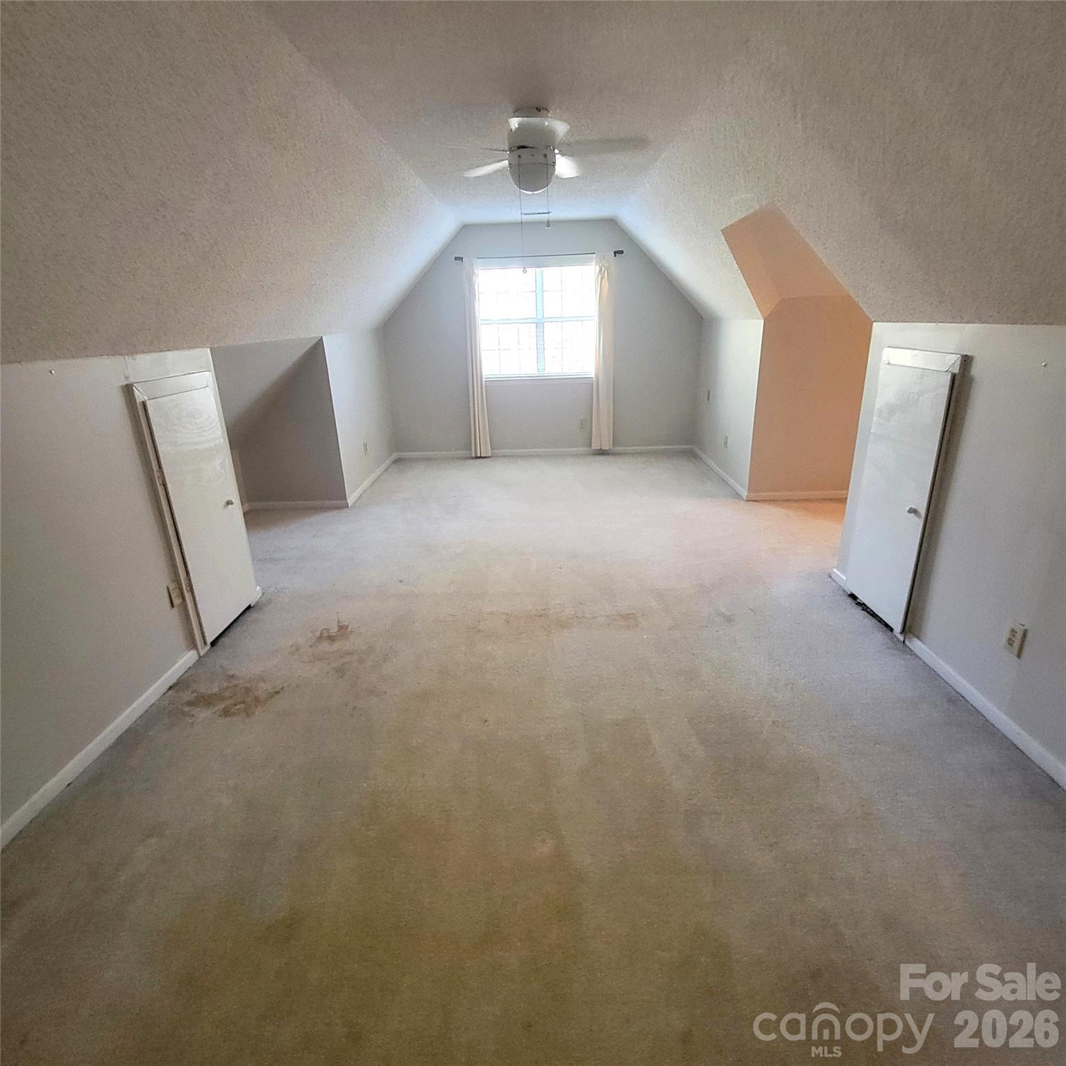 1009 Hunley Hill Court — Matthews