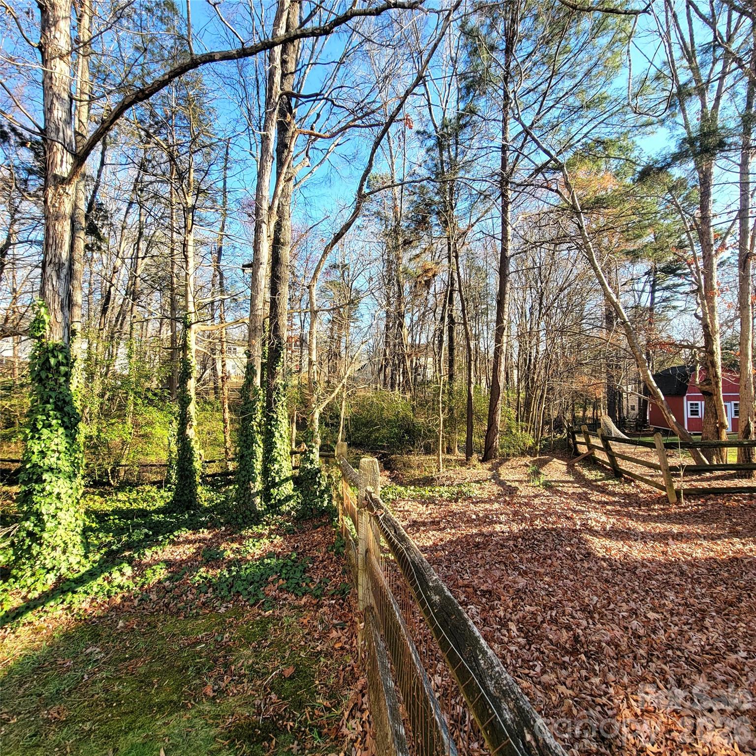 1009 Hunley Hill Court — Matthews