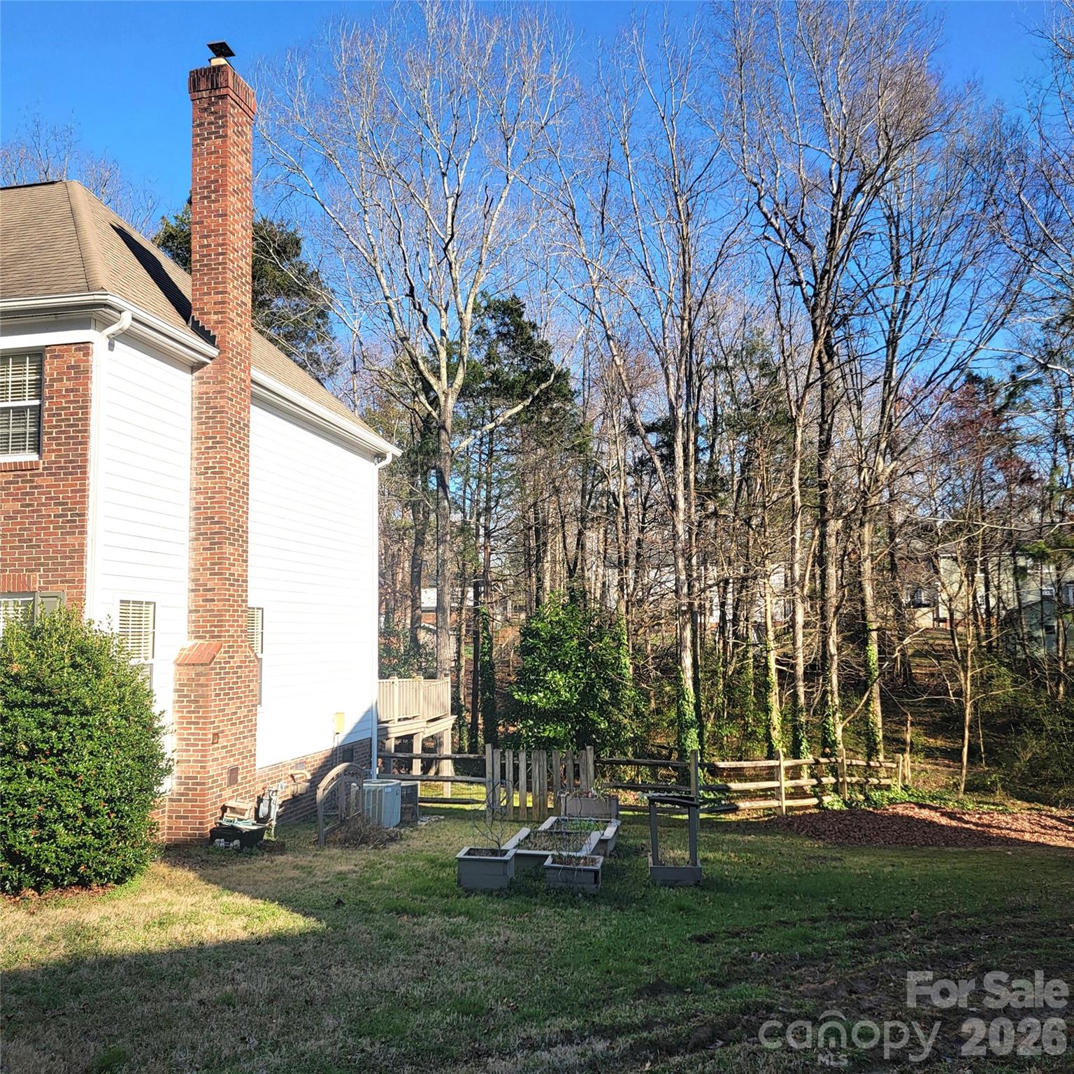 1009 Hunley Hill Court — Matthews