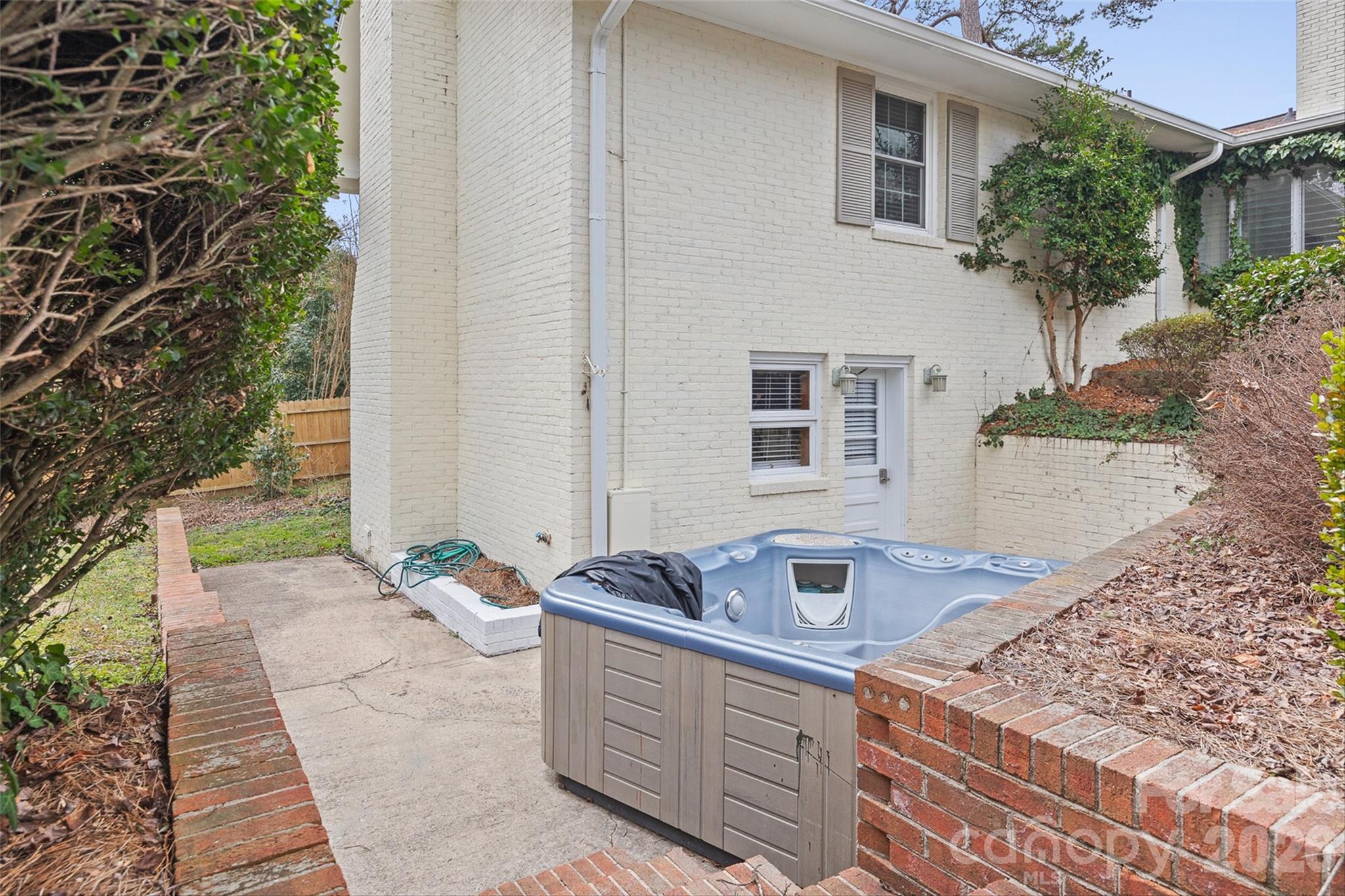 946 Scotch Drive — Gastonia