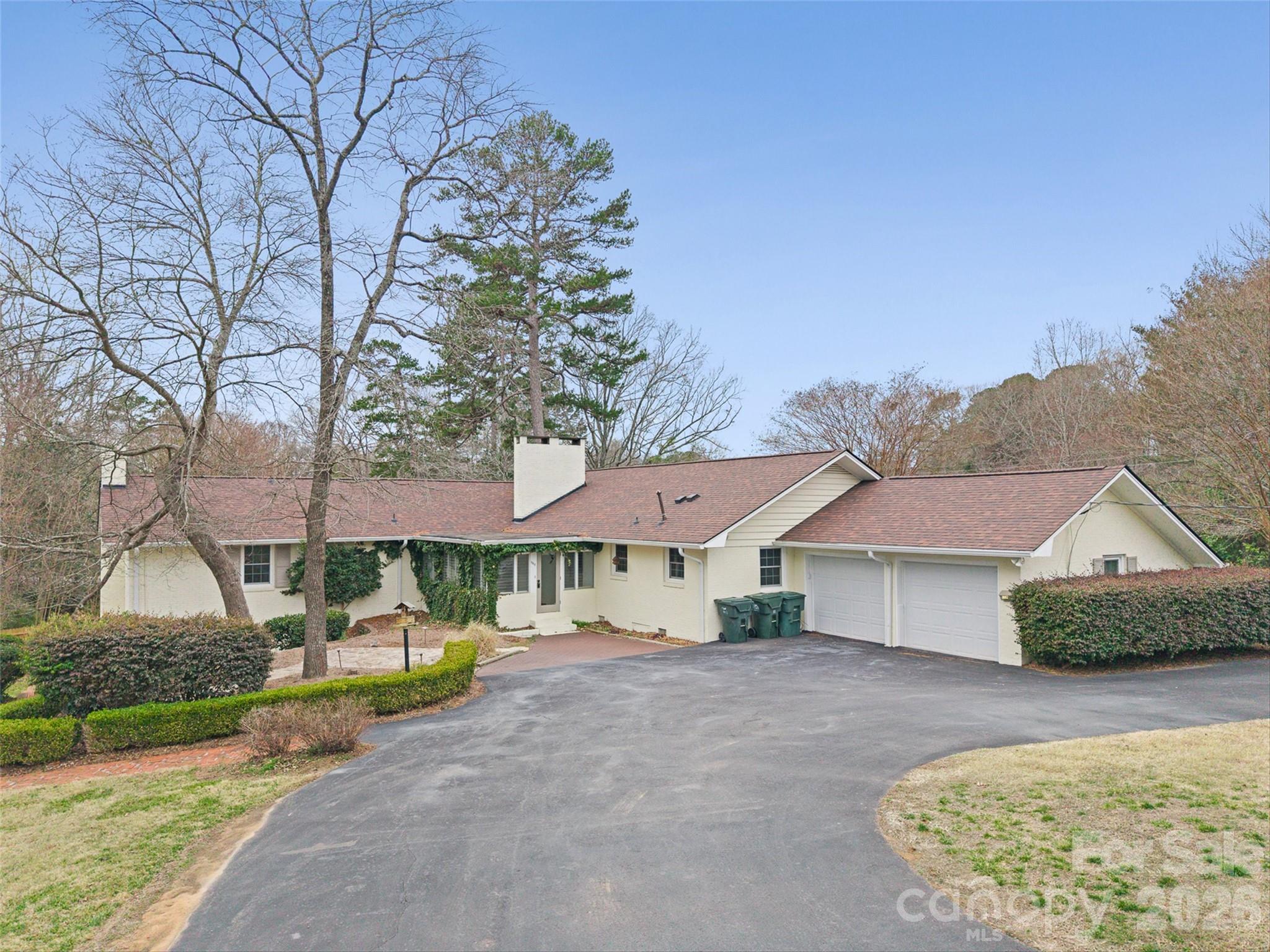 946 Scotch Drive — Gastonia
